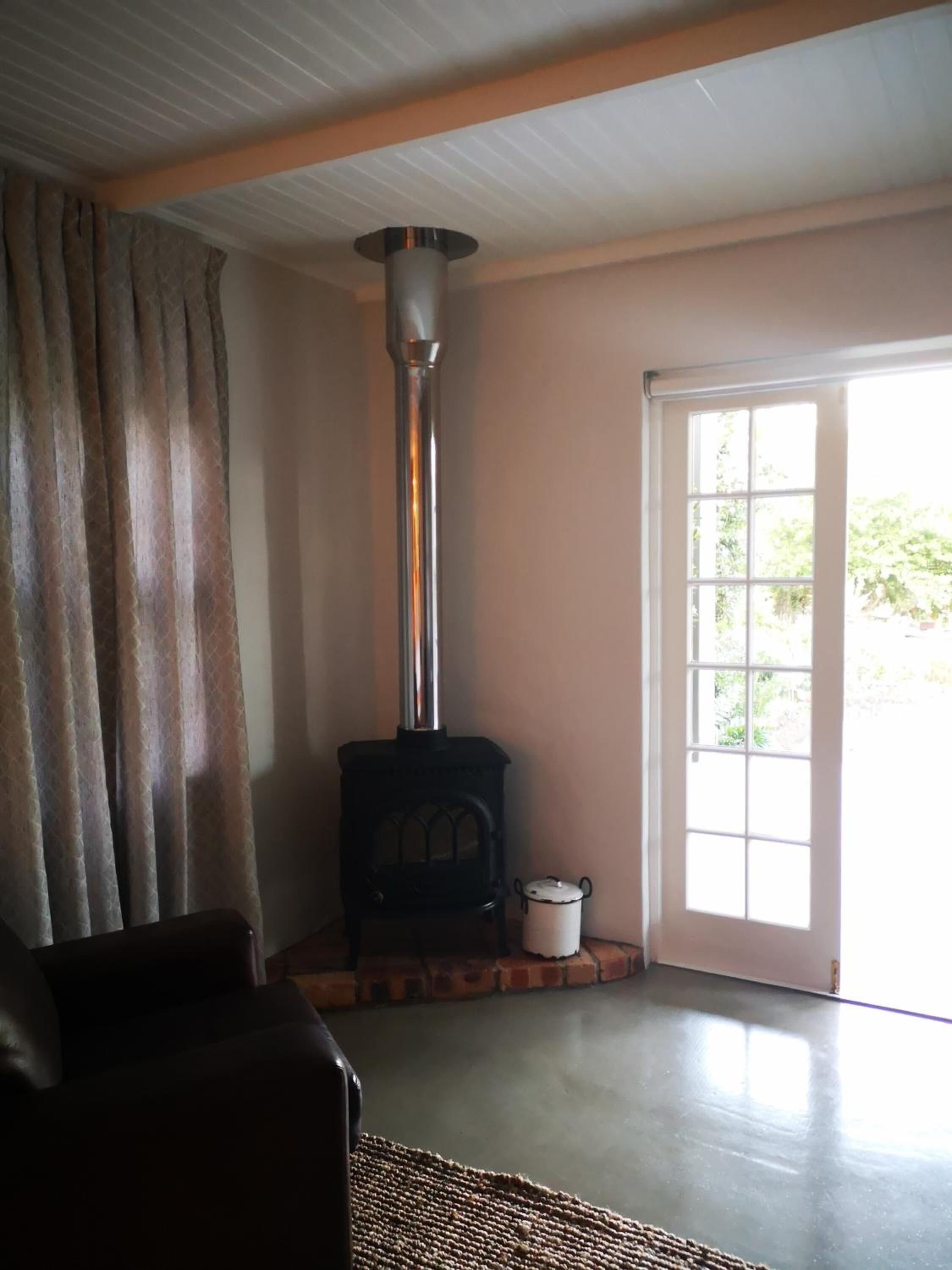 Oak Falls Accomodation