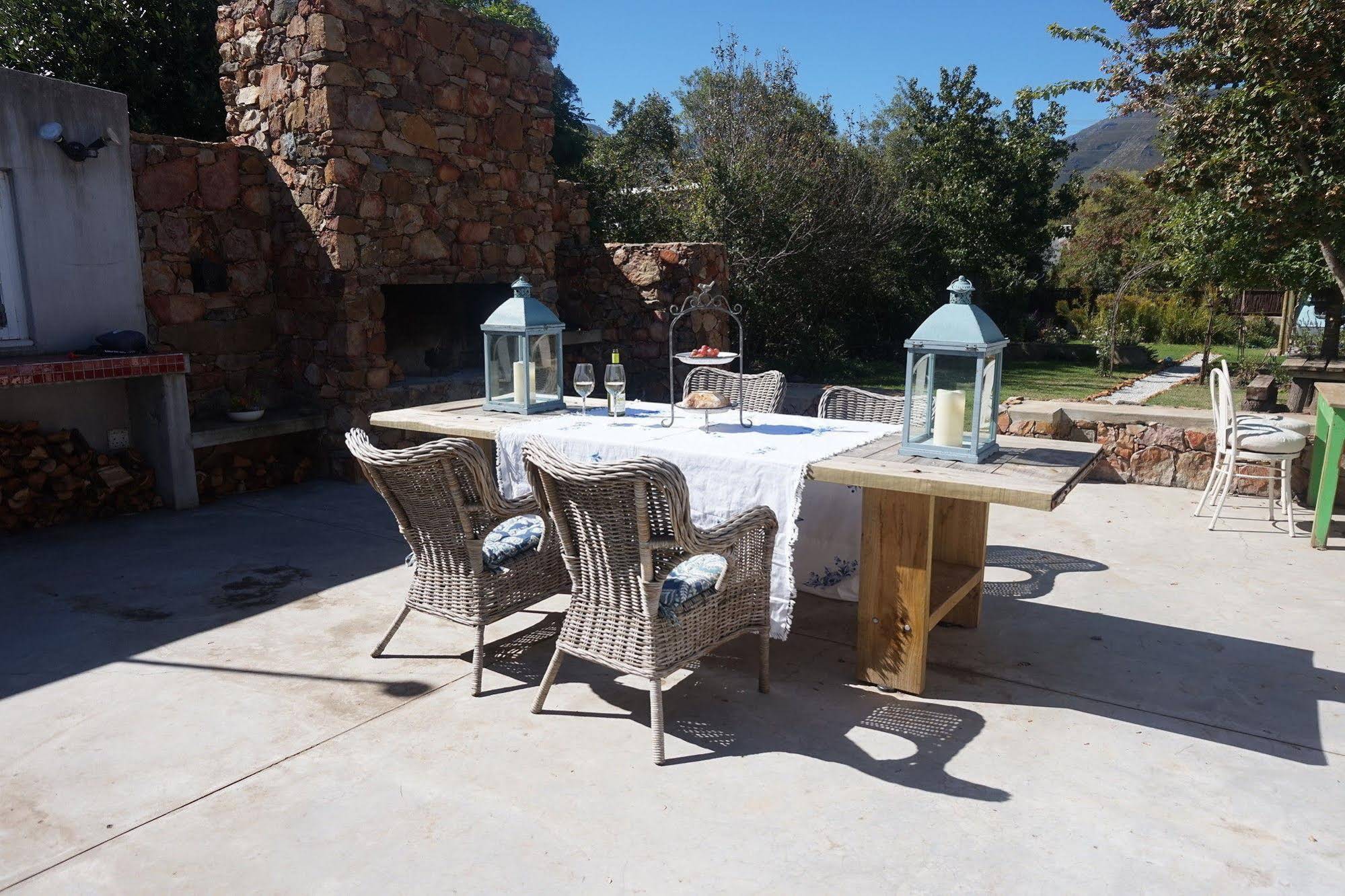 Riverstone House