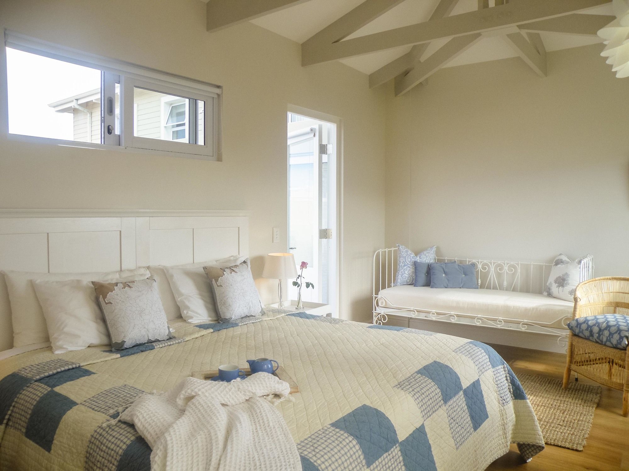 138 Marine Beachfront Guesthouse