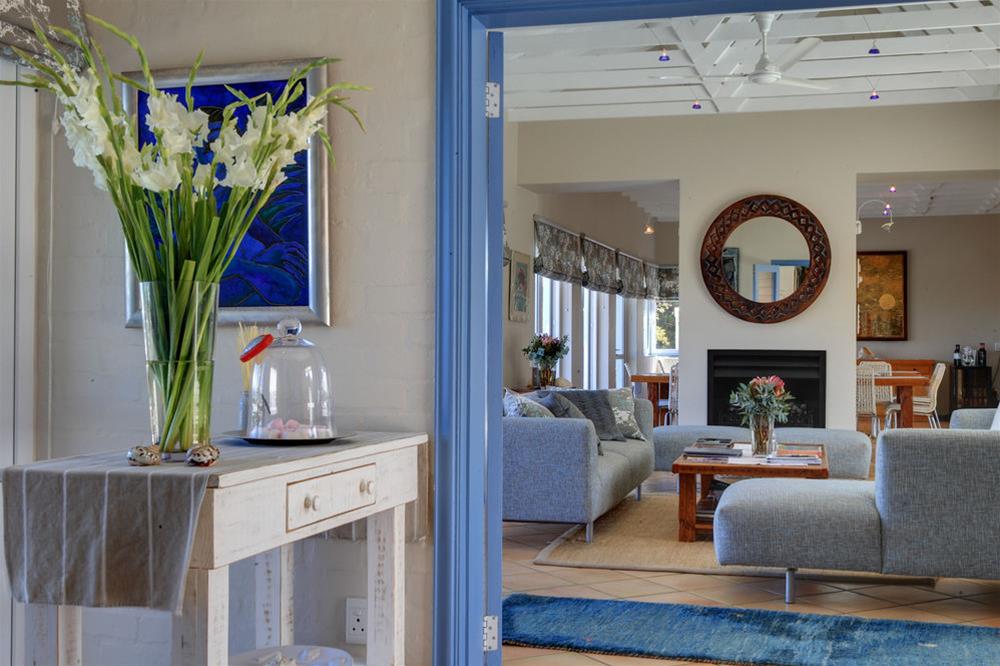 Abalone Guest Lodge