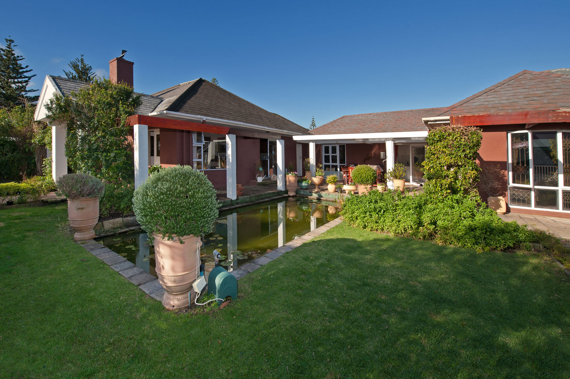 Brown Jug Guest House