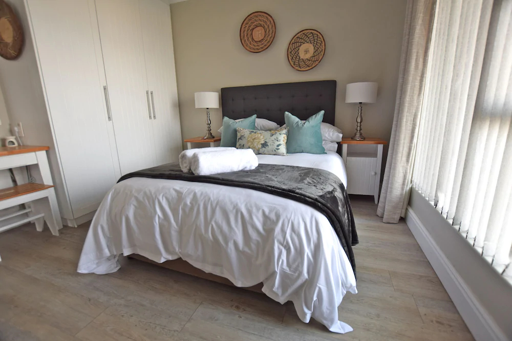 Dolphin House Apartments