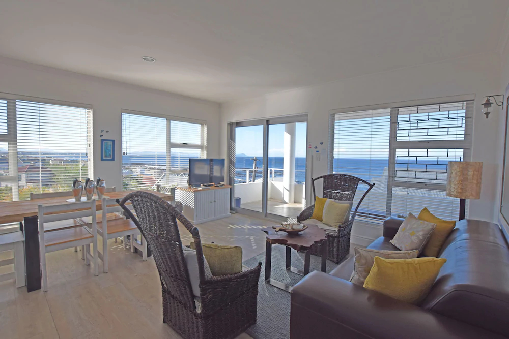 Dolphin House Apartments