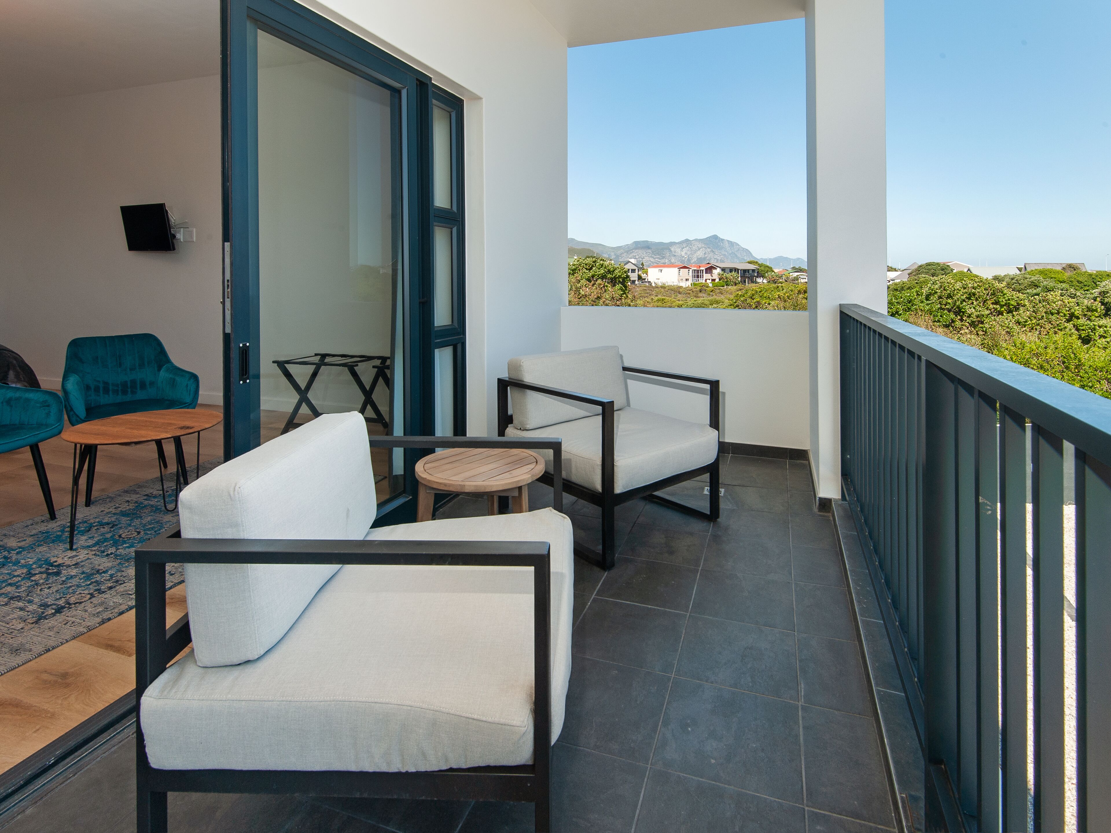 Glow Boutique Suites