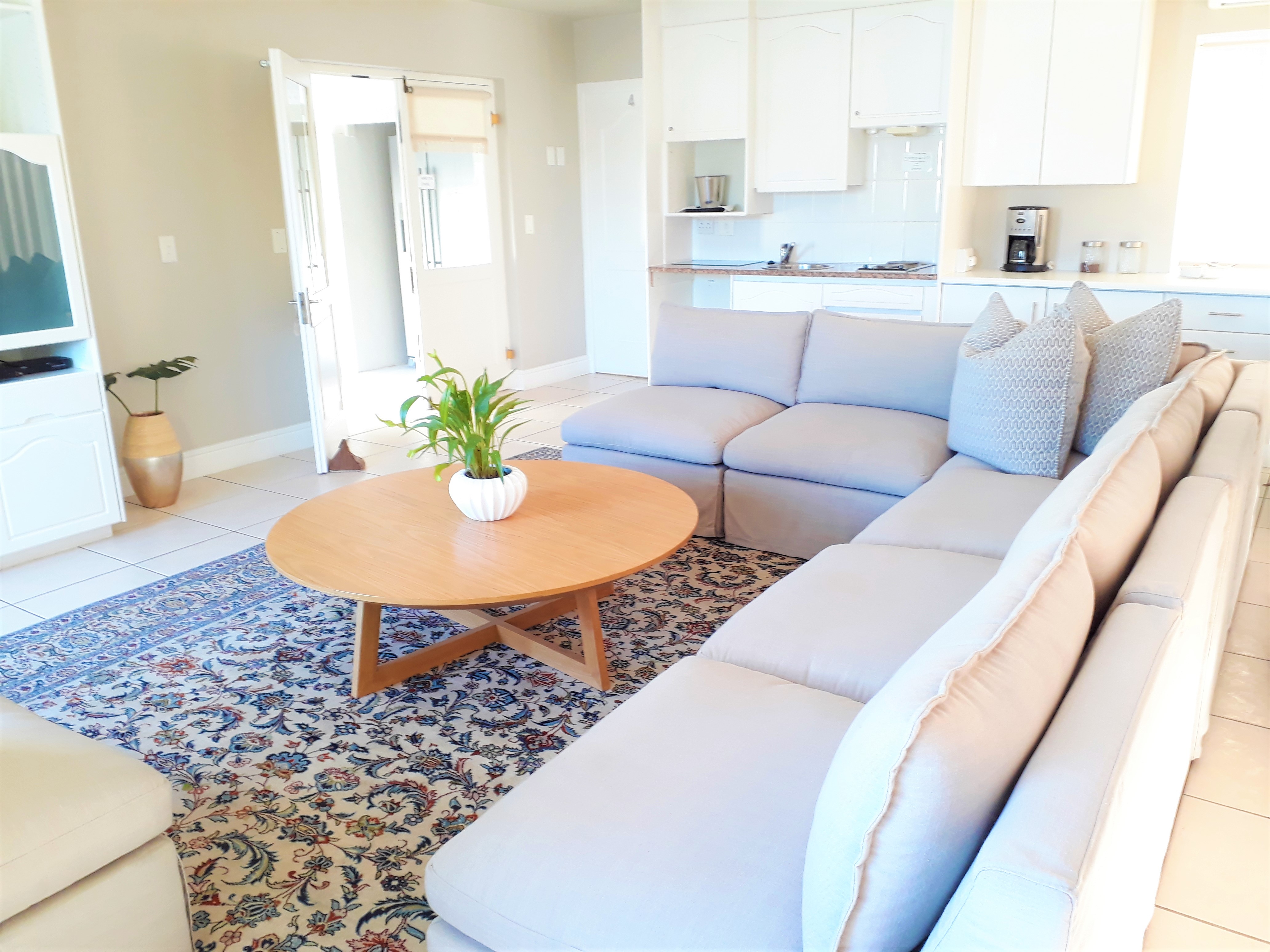 Hermanus Beach Front Lodge