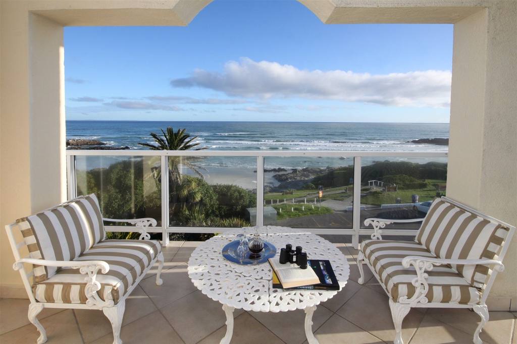 Hermanus Beach Front Lodge