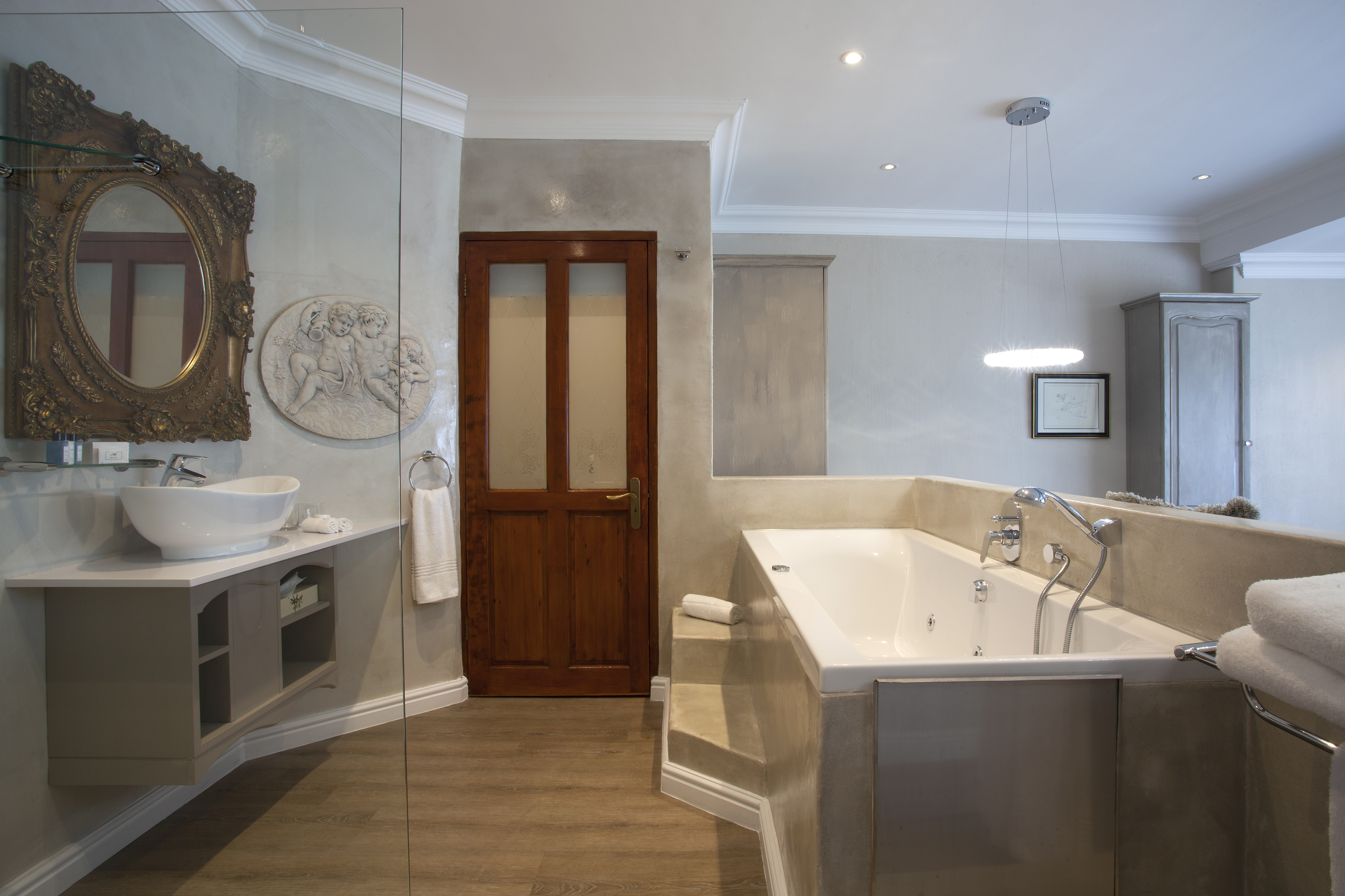 Hermanus Guest House