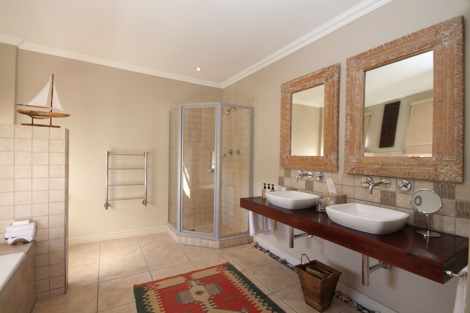 Lavender Manor Guest Lodge