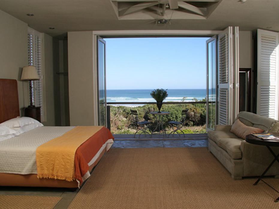 Mosselberg on Grotto Beach
