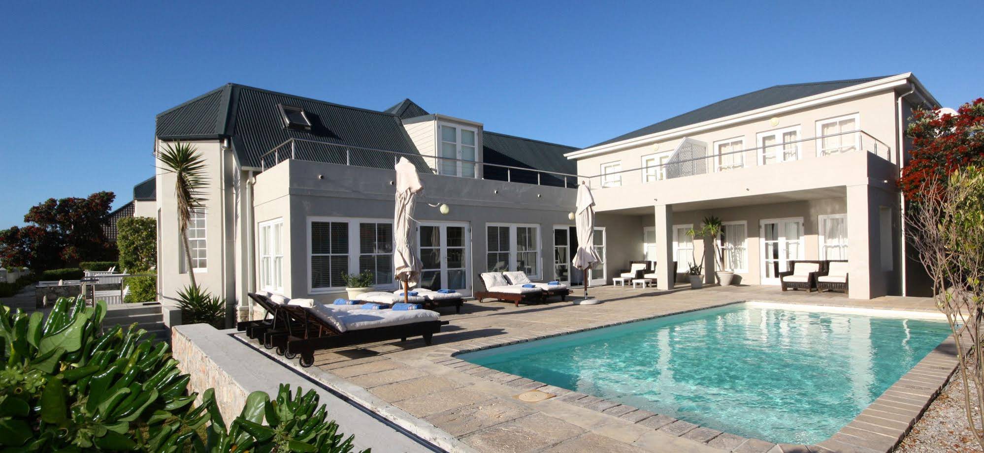 Ocean Eleven Guesthouse