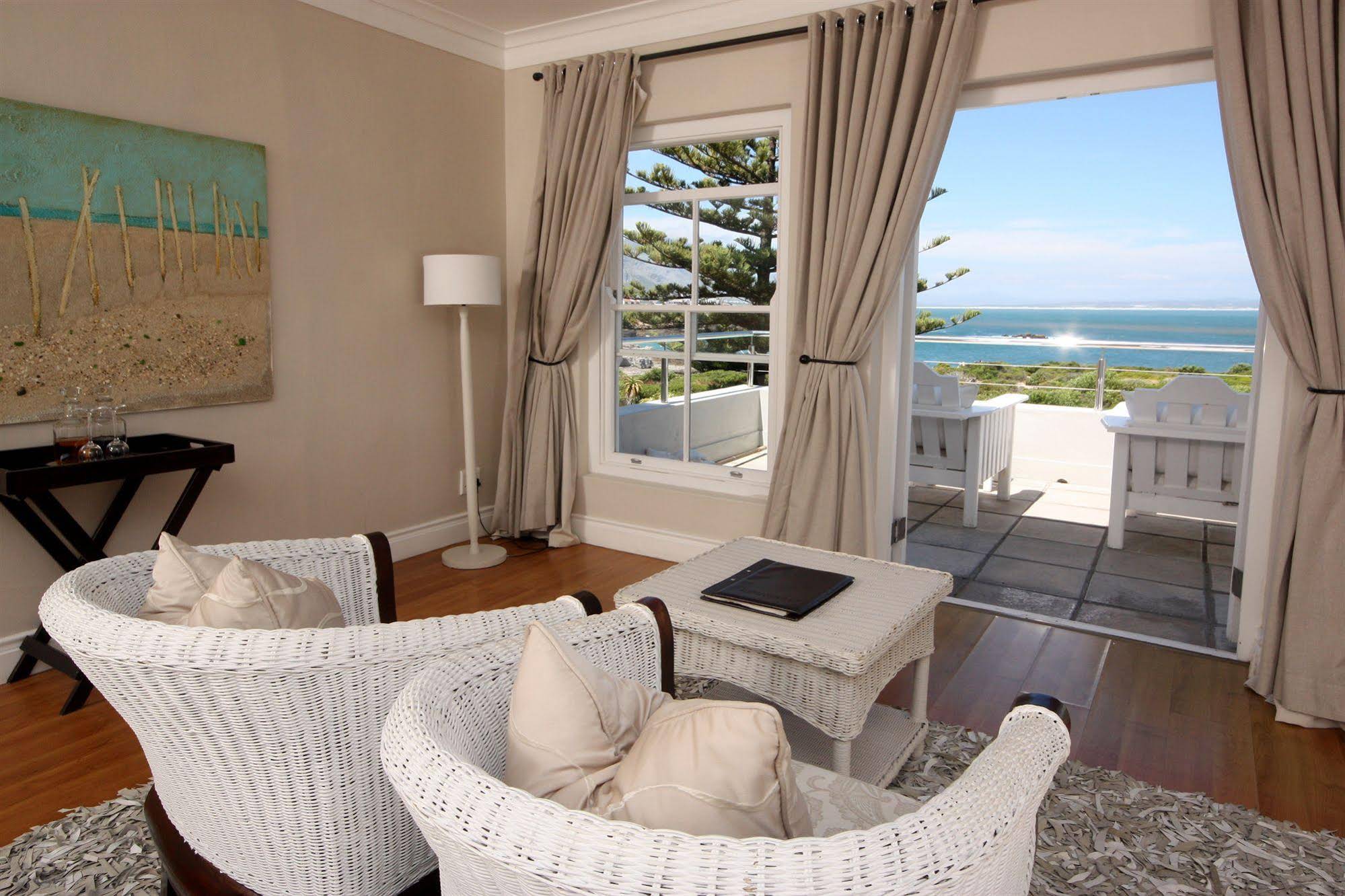 Ocean Eleven Guesthouse