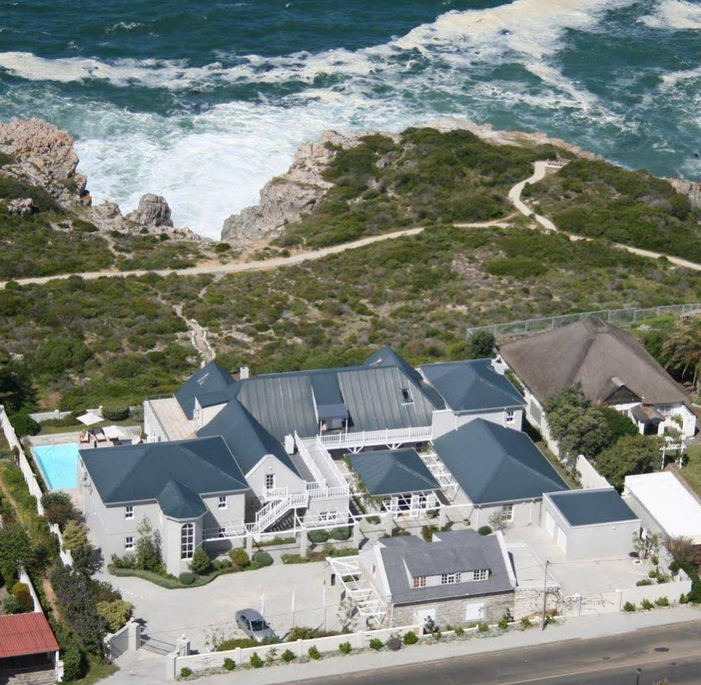 Ocean Eleven Guesthouse