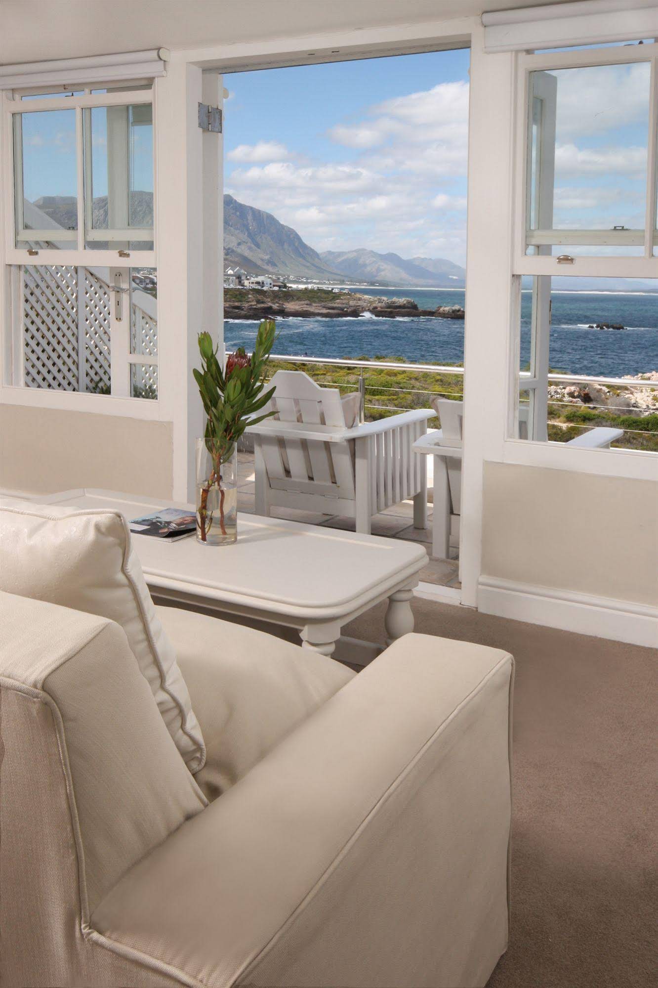 Ocean Eleven Guesthouse