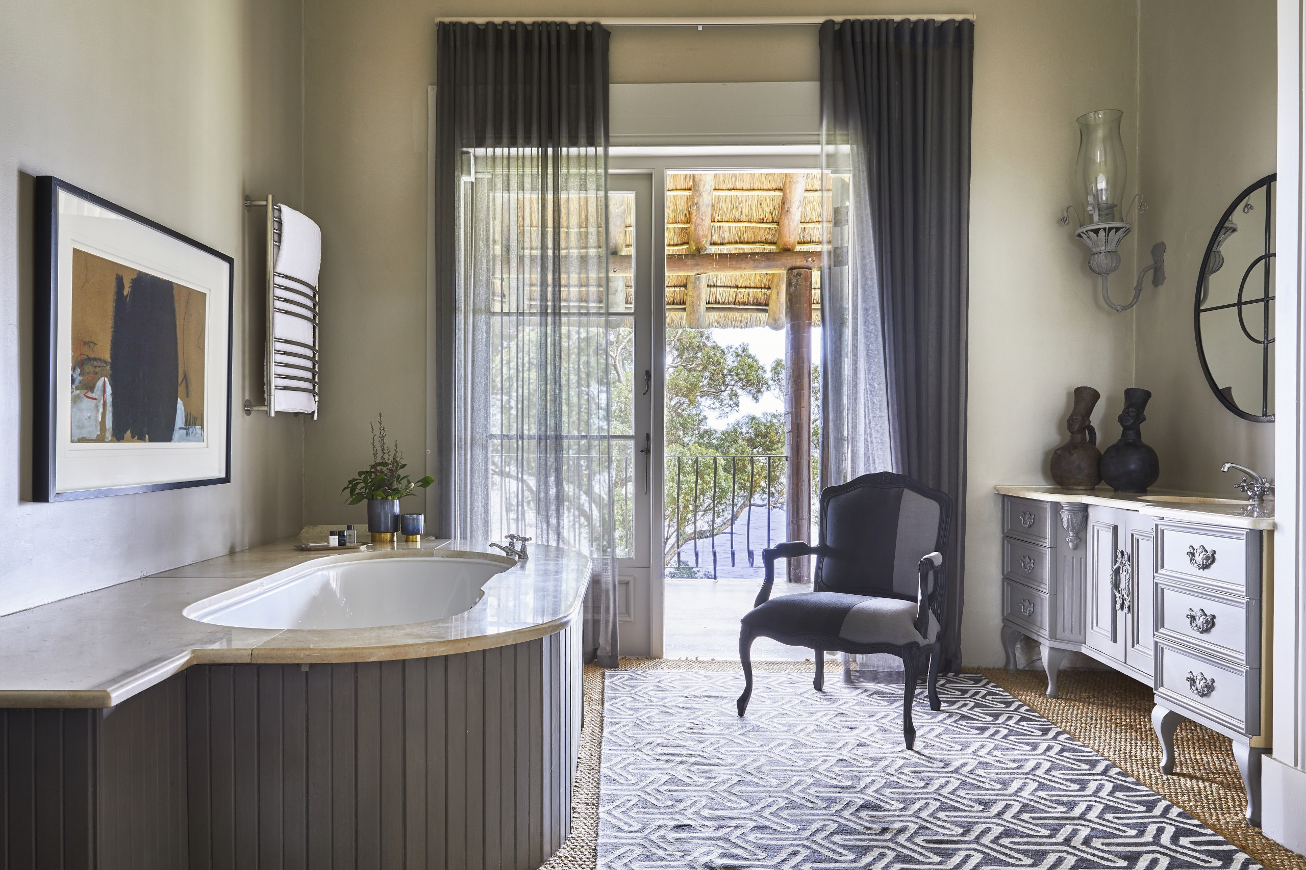 The Thatch House Boutique Hotel