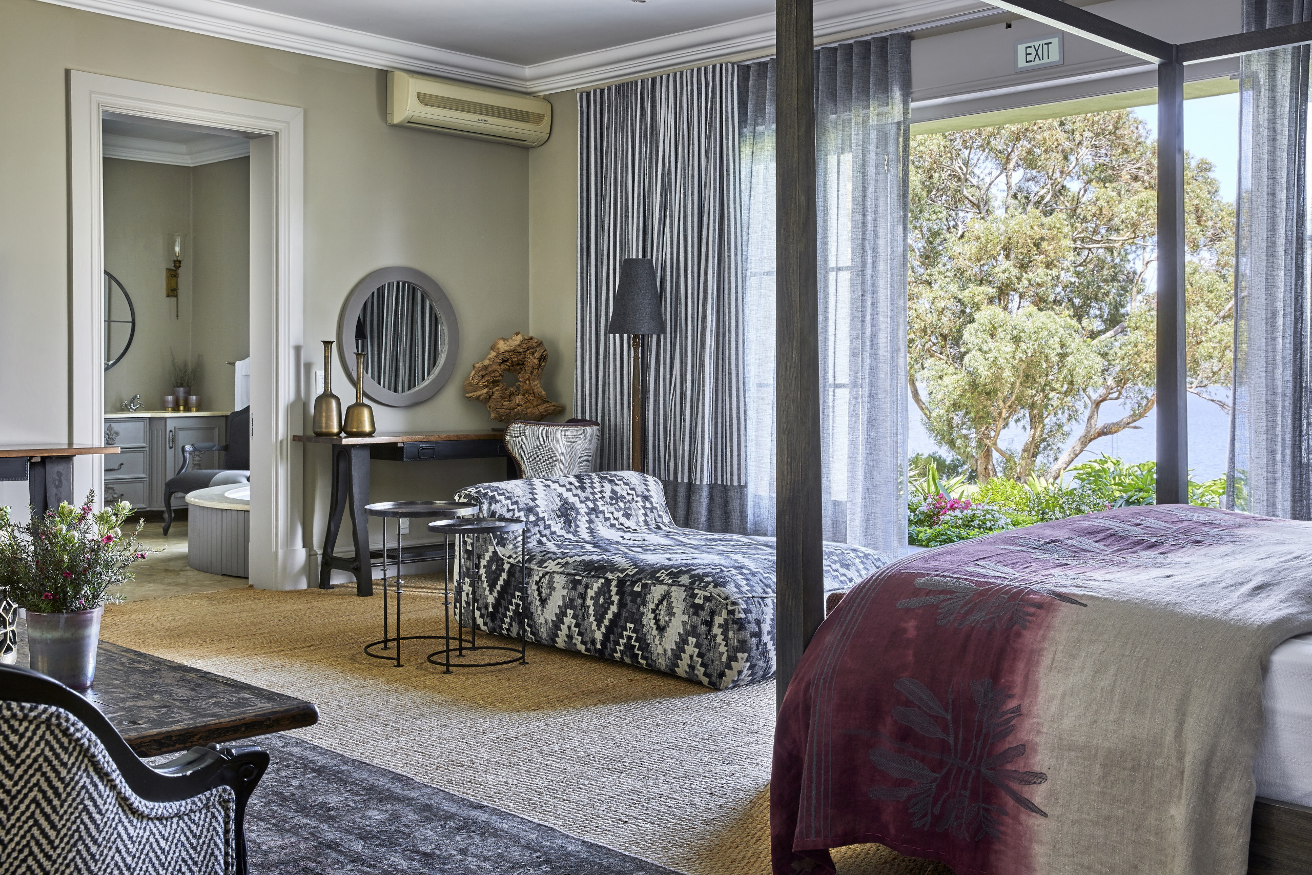 The Thatch House Boutique Hotel