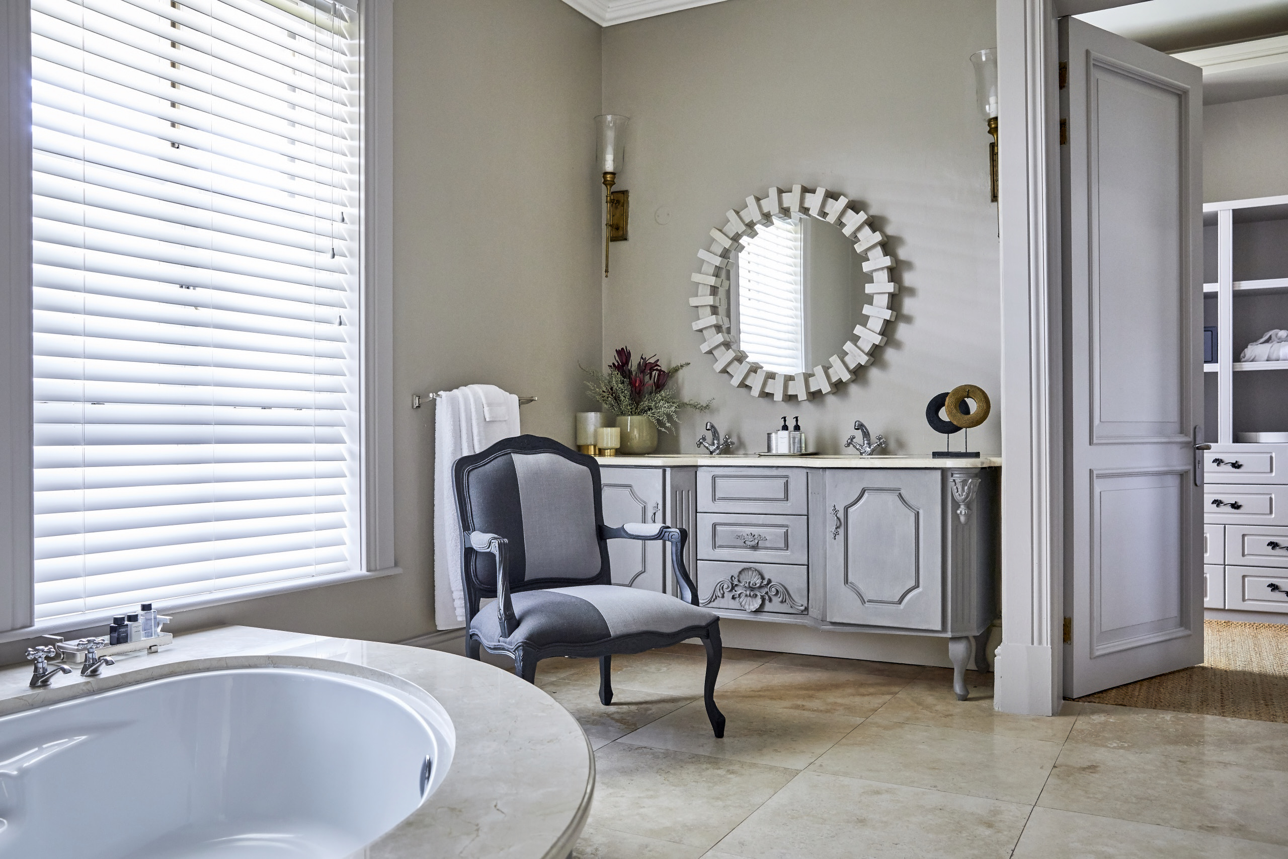 The Thatch House Boutique Hotel