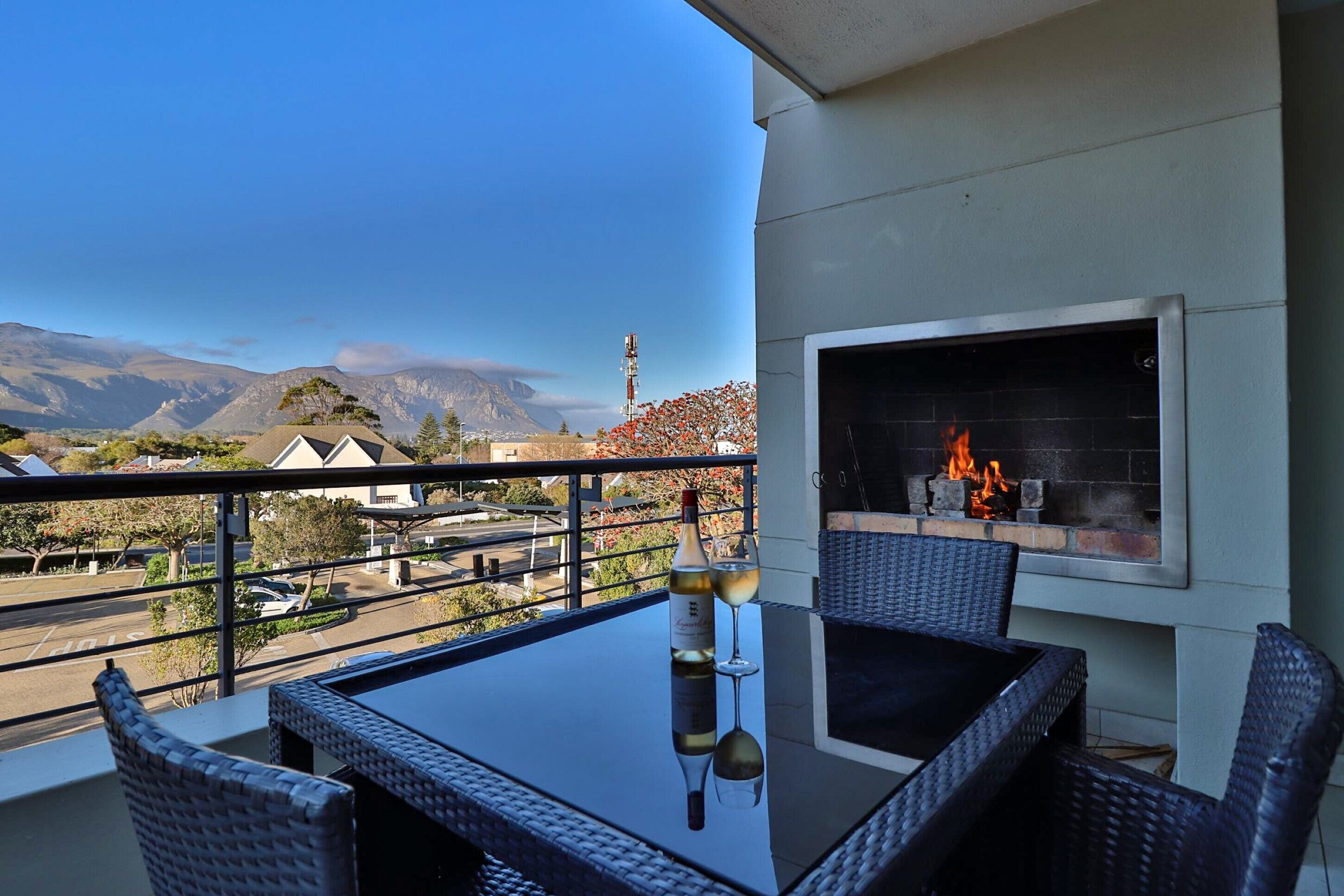 Whale Coast All-Suite Hotel