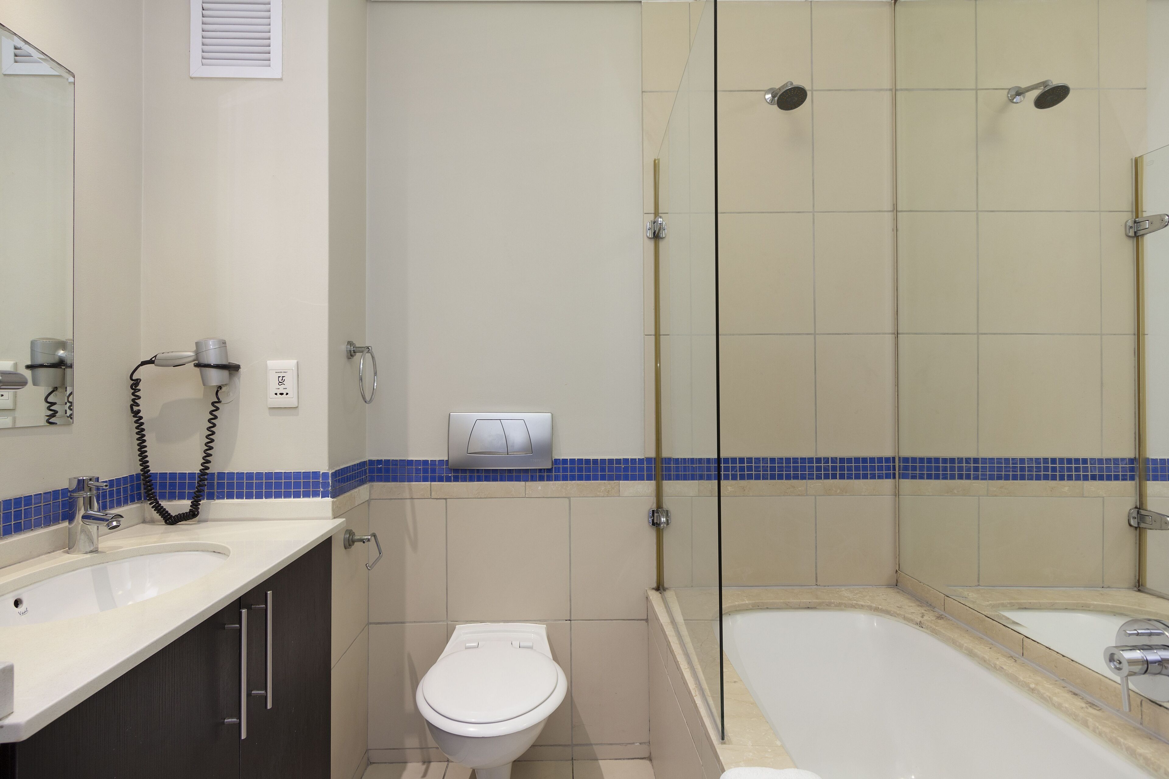 Lagoon Beach by Host Agents