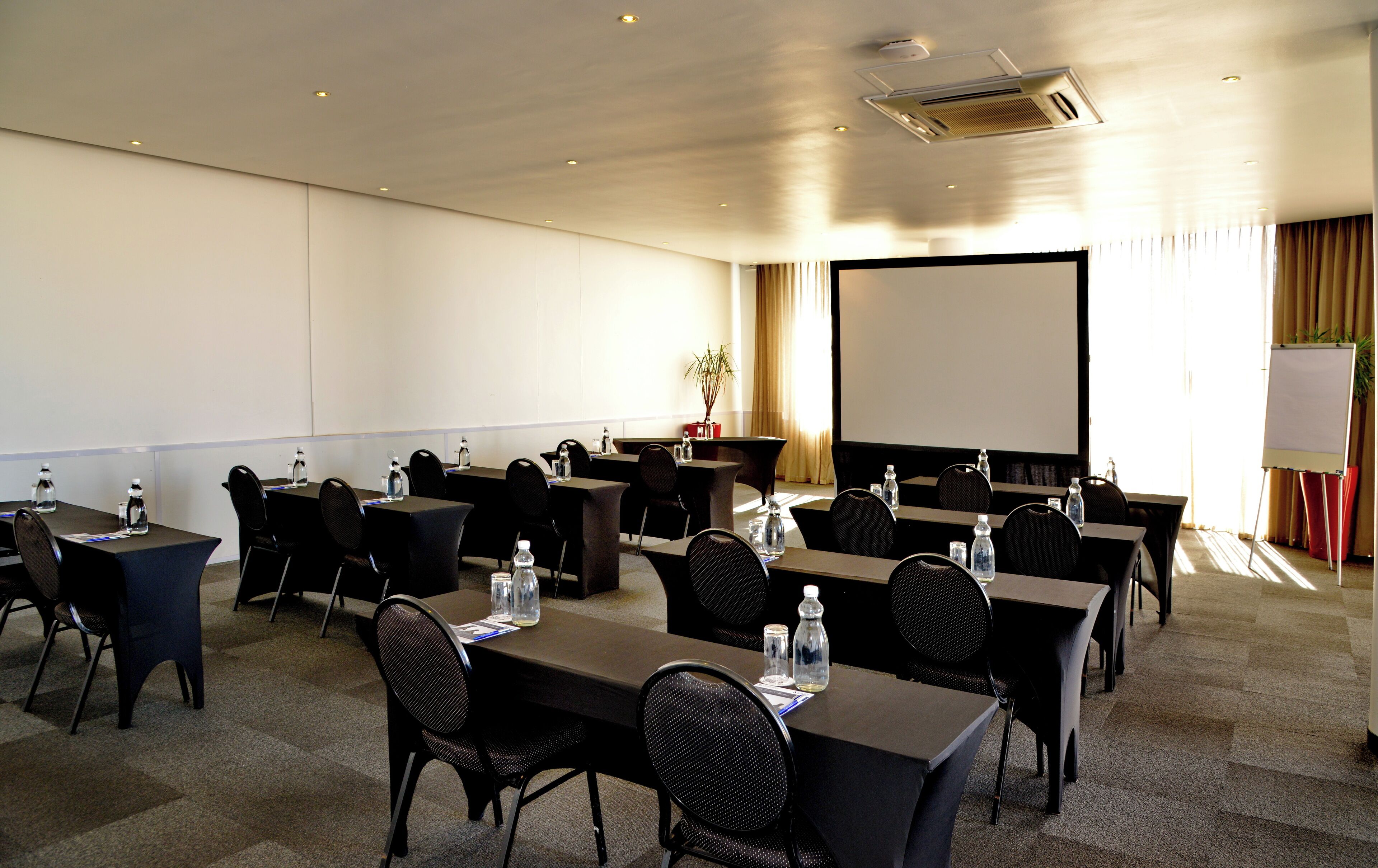 Lagoon Beach Hotel & Spa