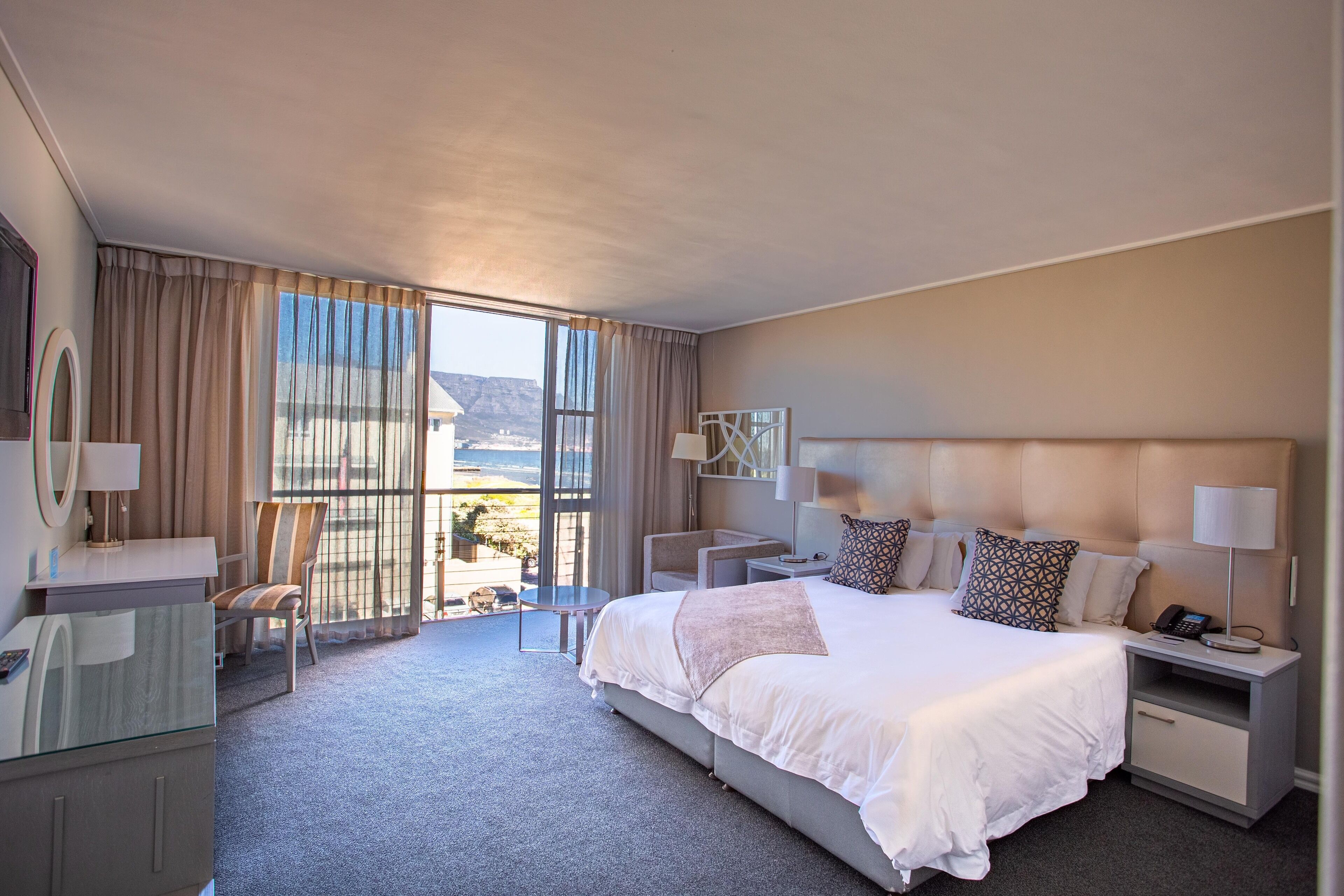 Lagoon Beach Hotel & Spa