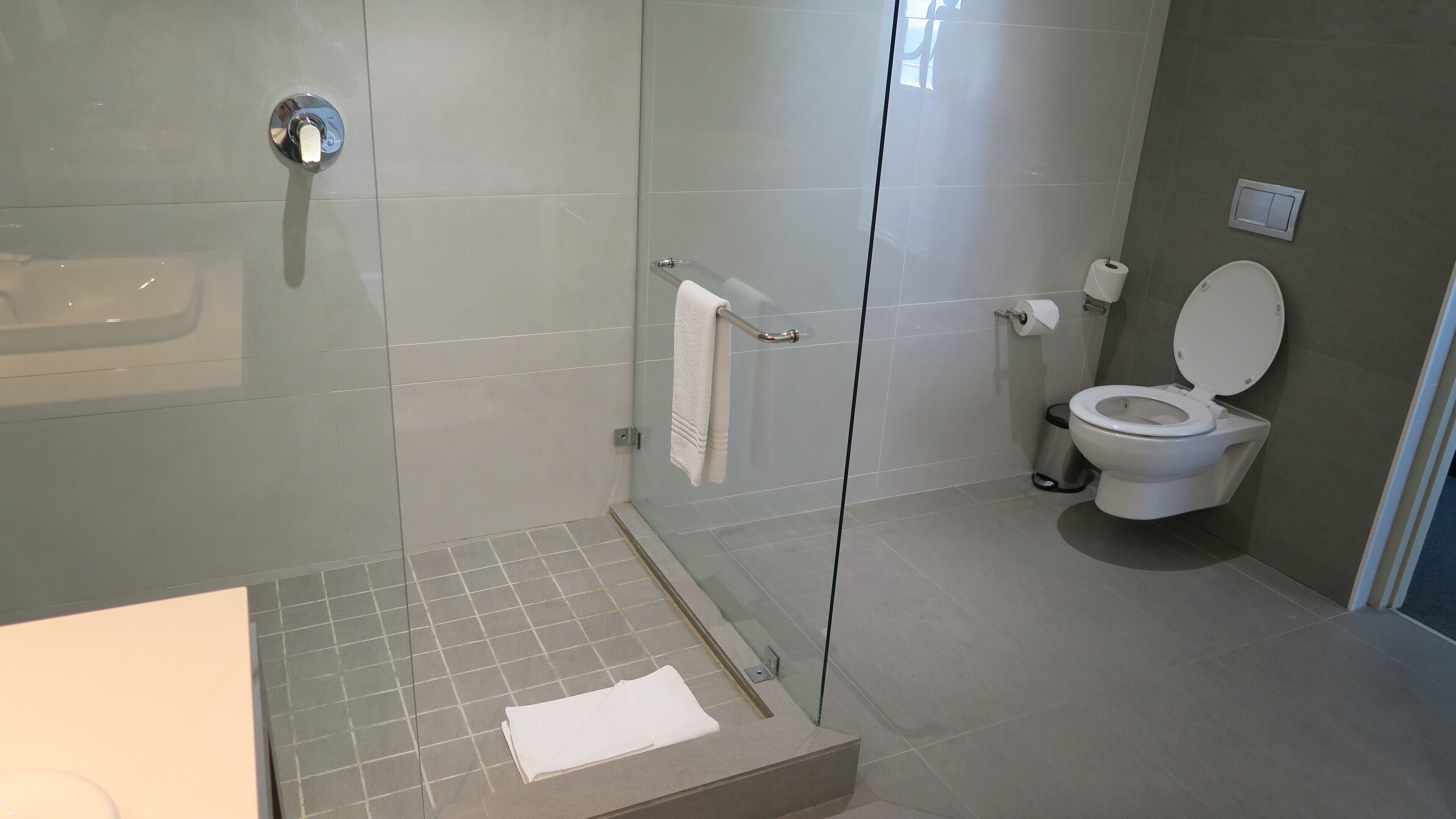 Lagoon Beach Hotel & Spa