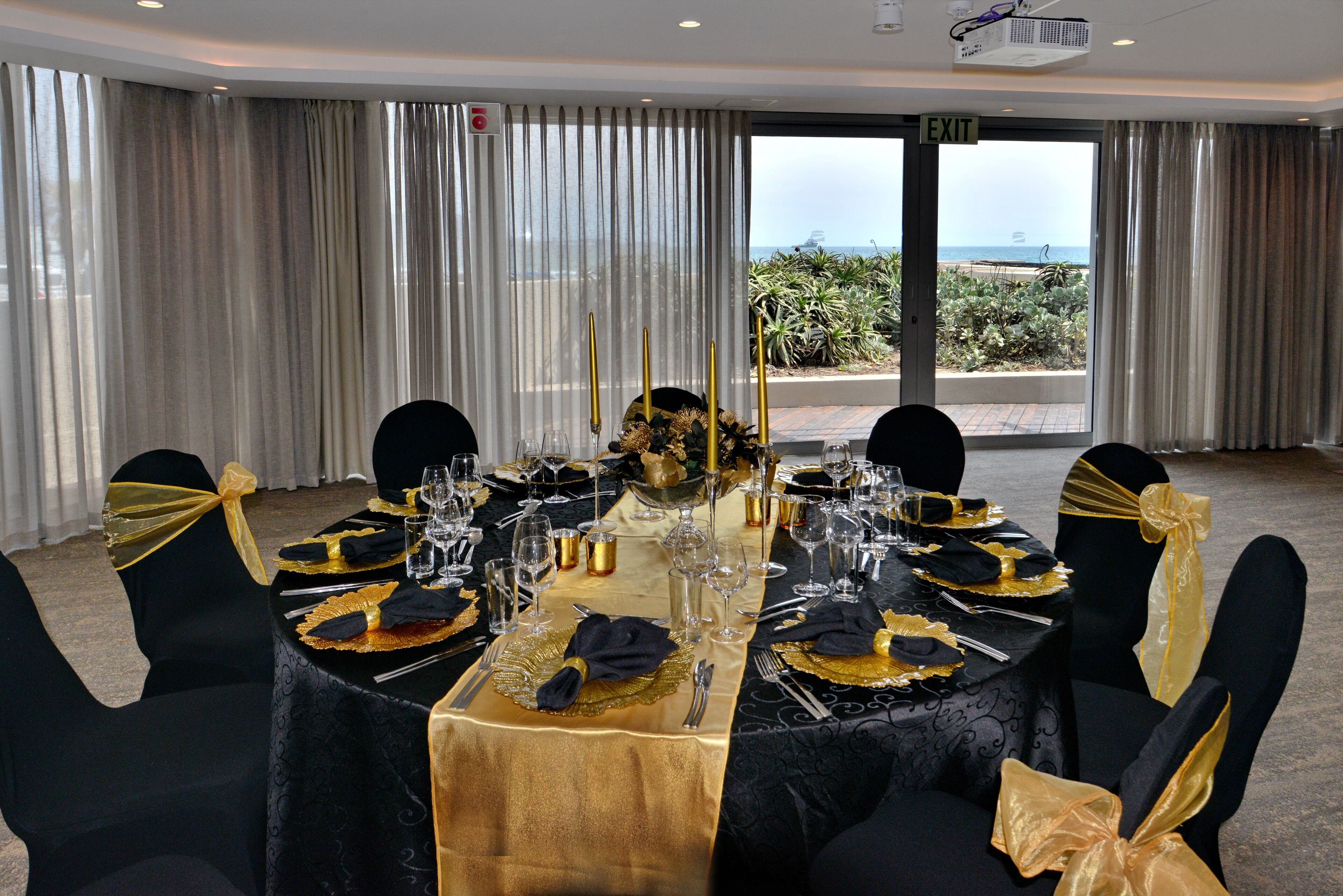 Lagoon Beach Hotel & Spa