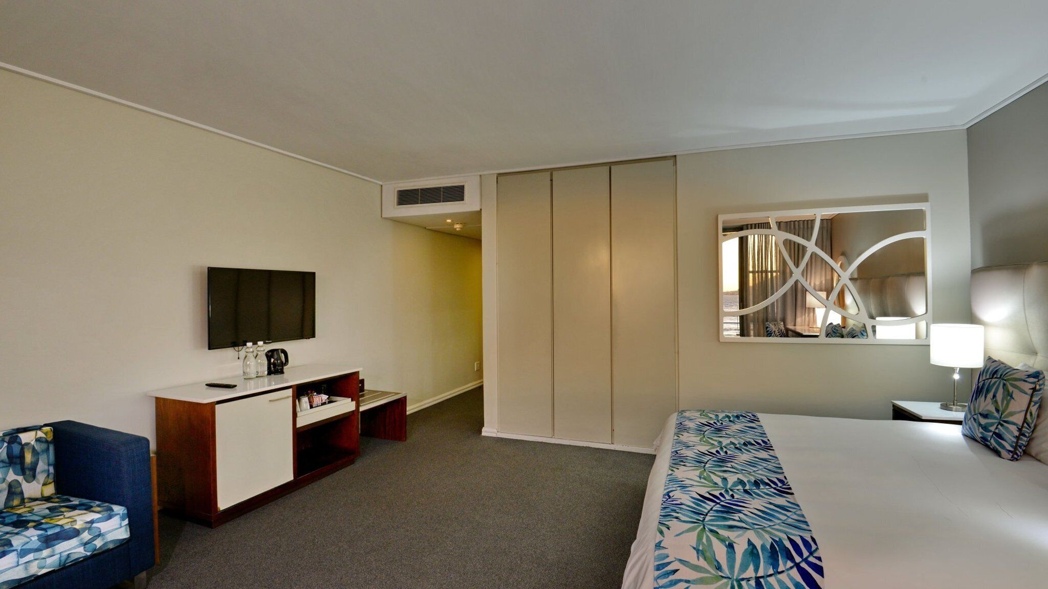 Lagoon Beach Hotel & Spa