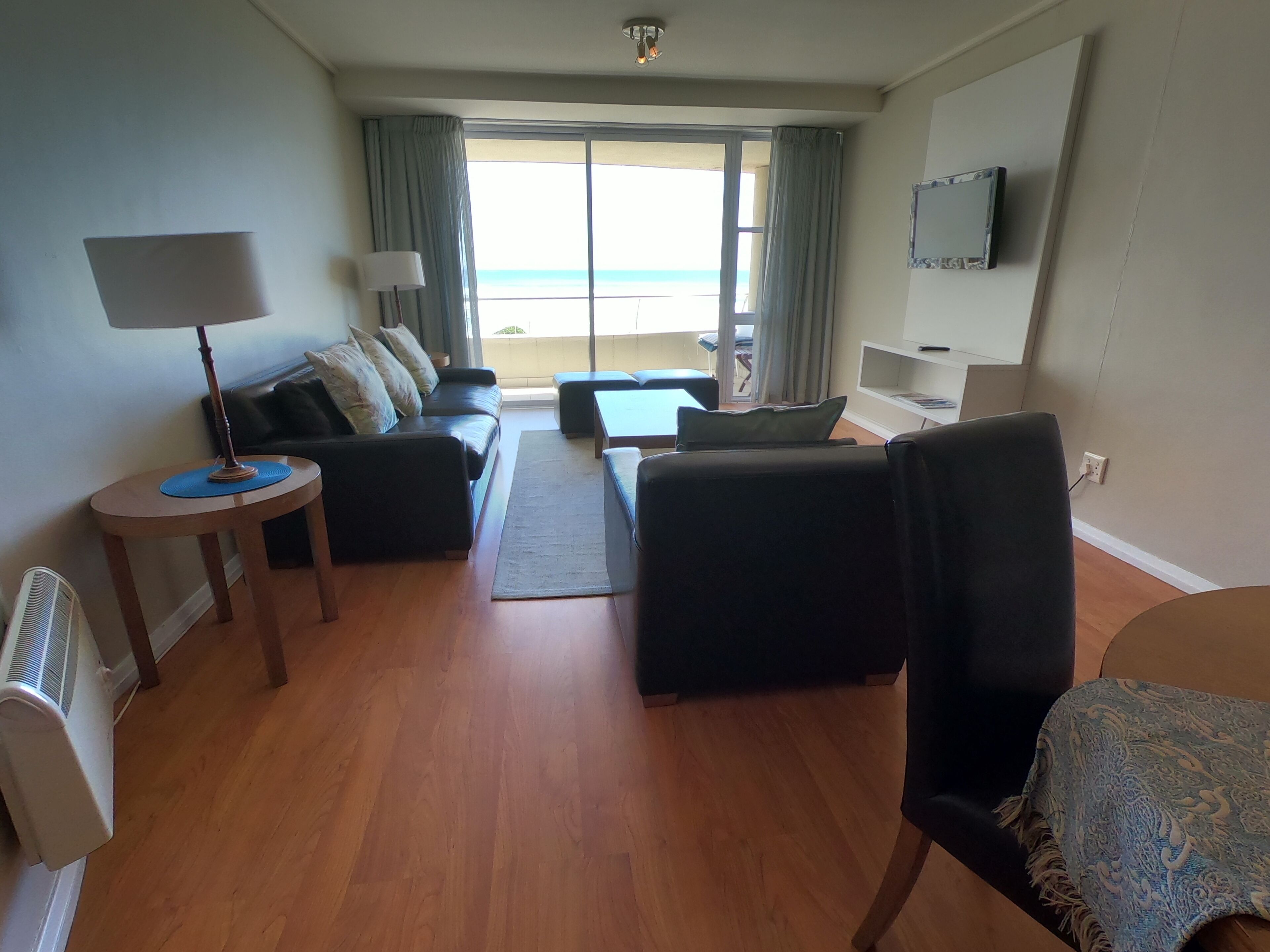 Lagoon Beach Hotel Apartments