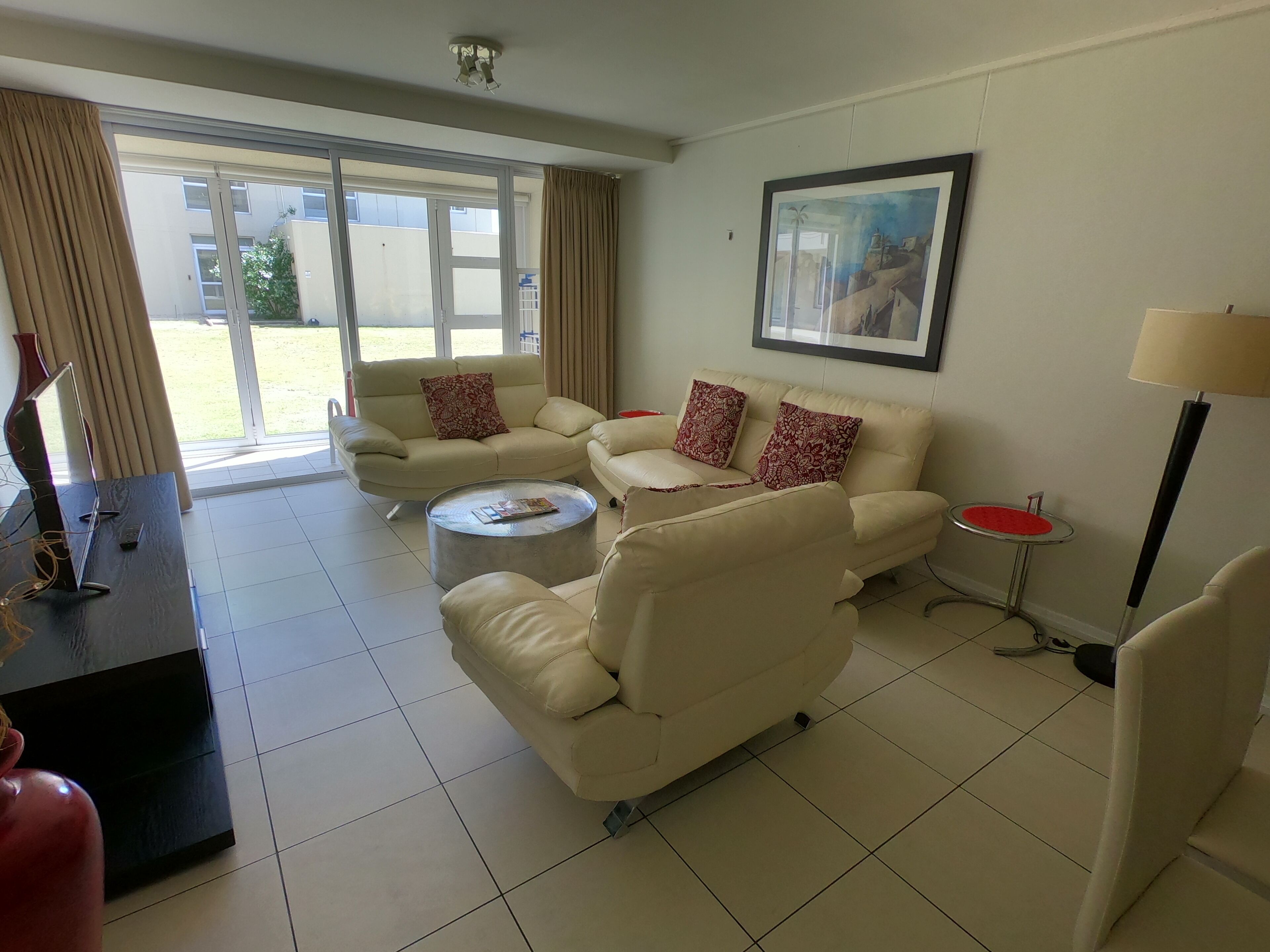 Lagoon Beach Hotel Apartments