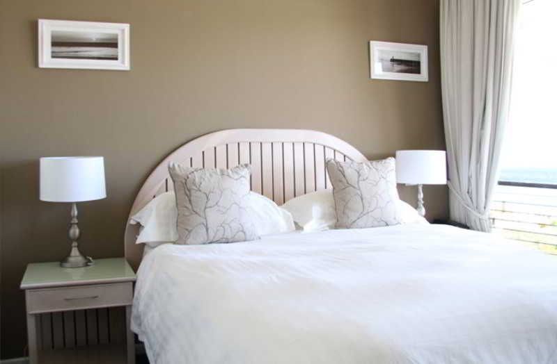 Leisure Bay Luxury Suites