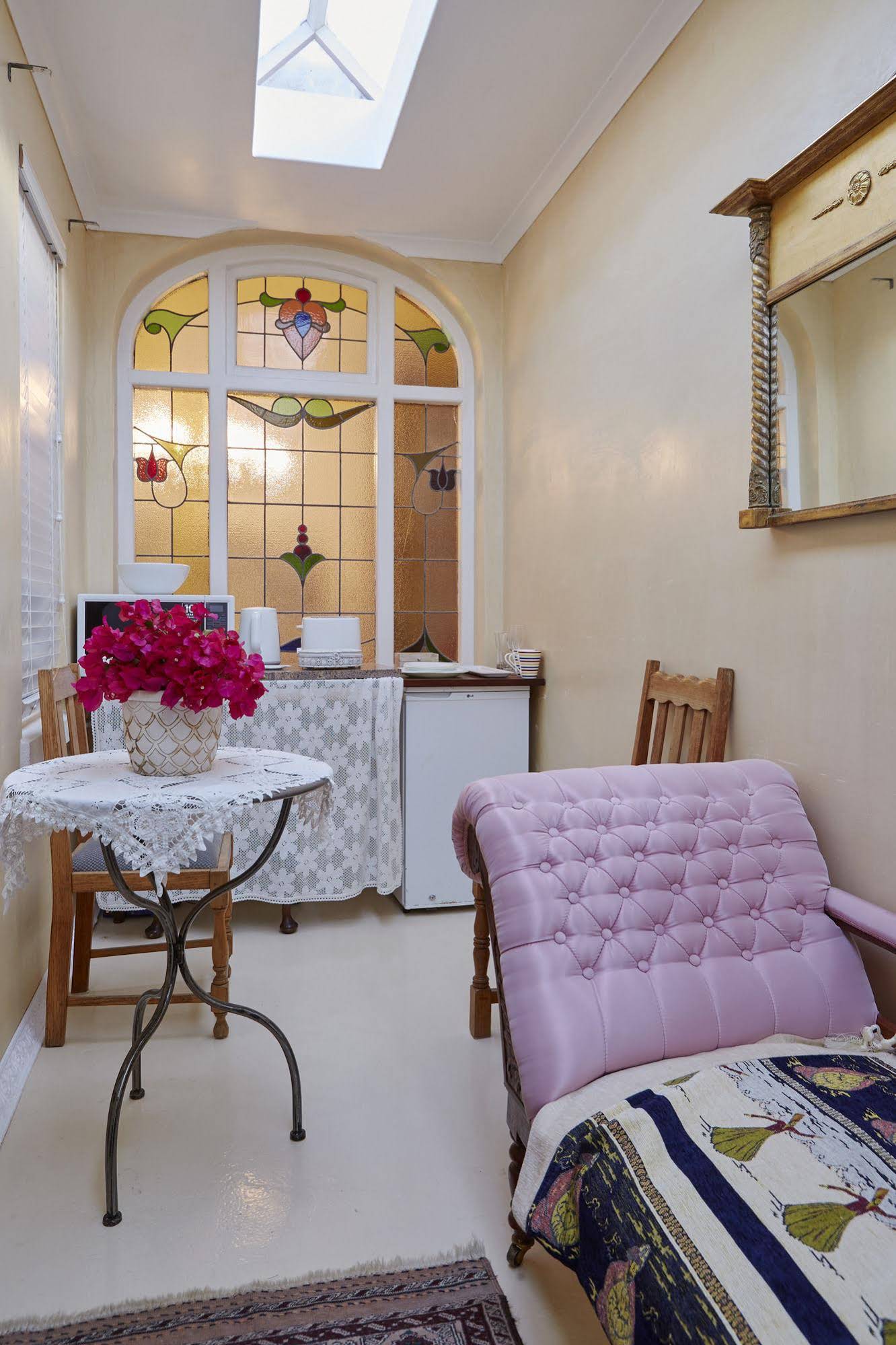 Bella Ev Guest House