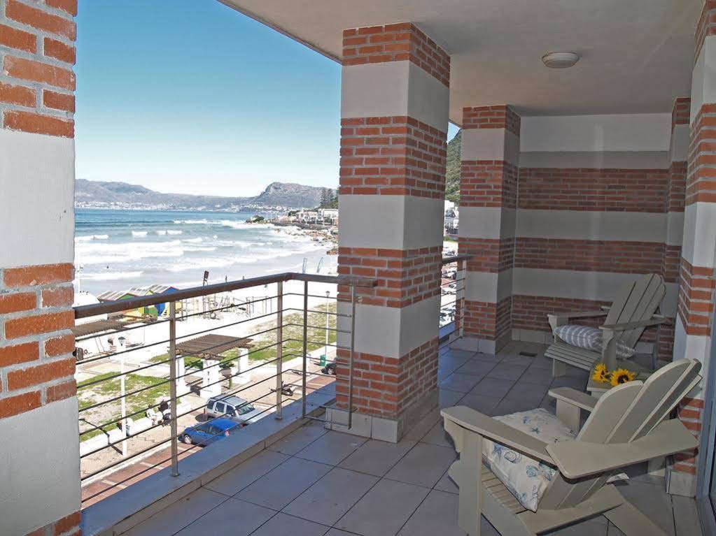 Whale Watchers Luxury Self-Catering Accommodation At Muizenberg Beach