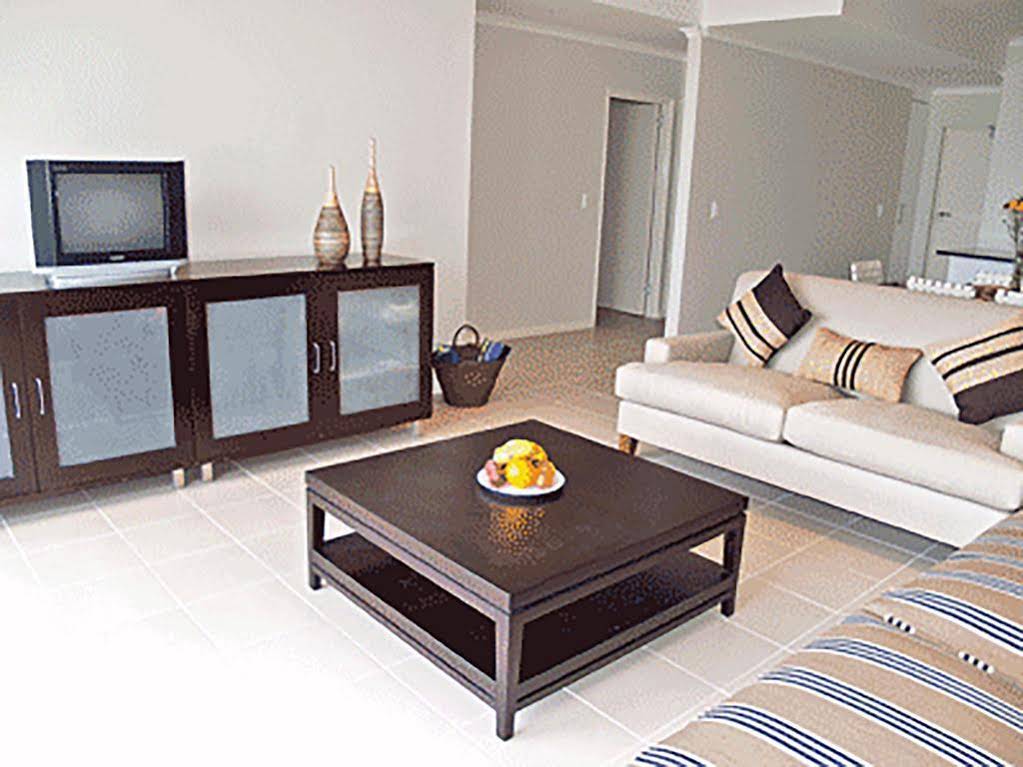 Whale Watchers Luxury Self-Catering Accommodation At Muizenberg Beach