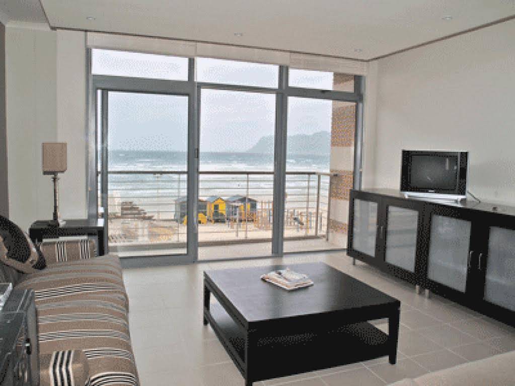 Whale Watchers Luxury Self-Catering Accommodation At Muizenberg Beach