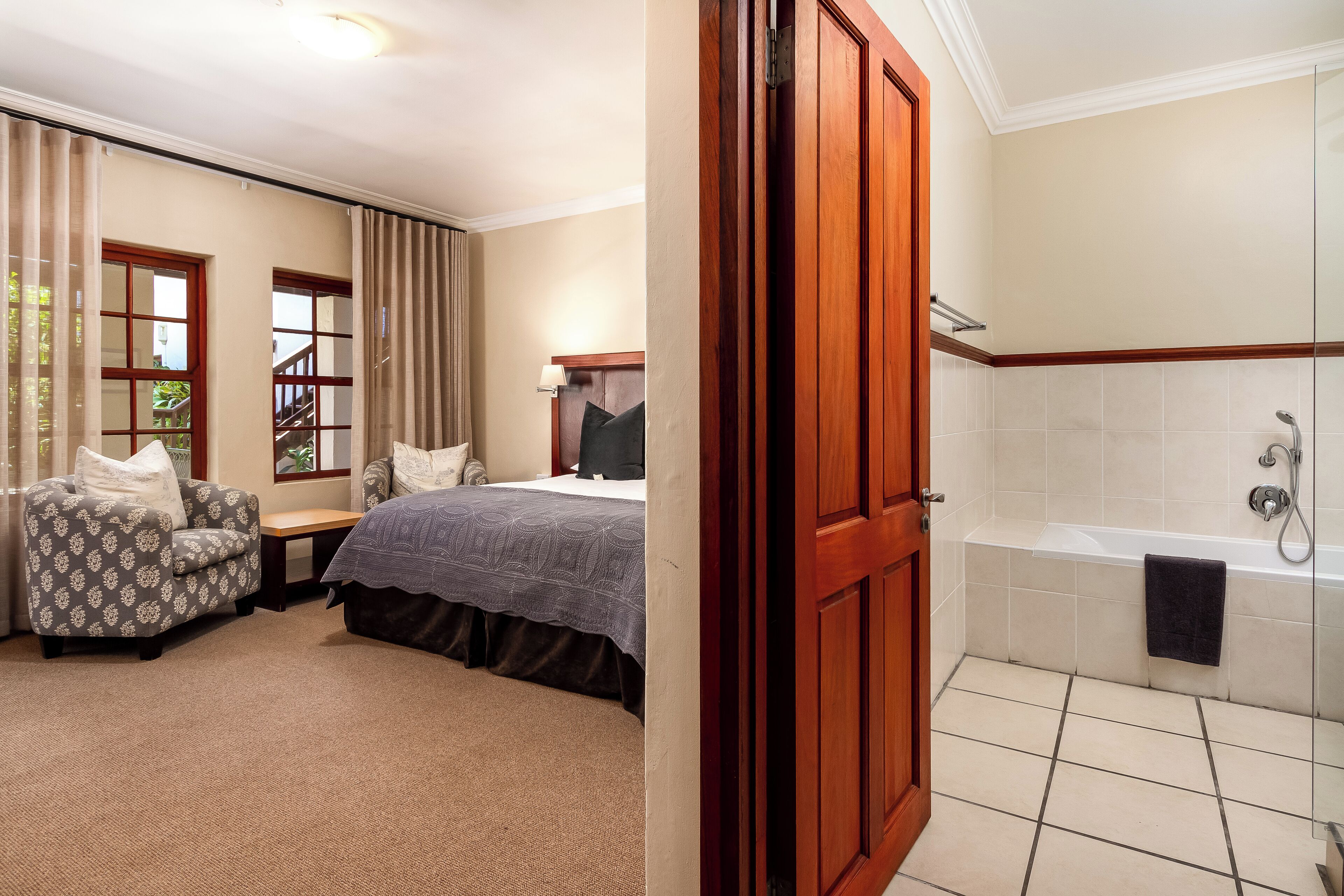 Noordhoek Village Hotel