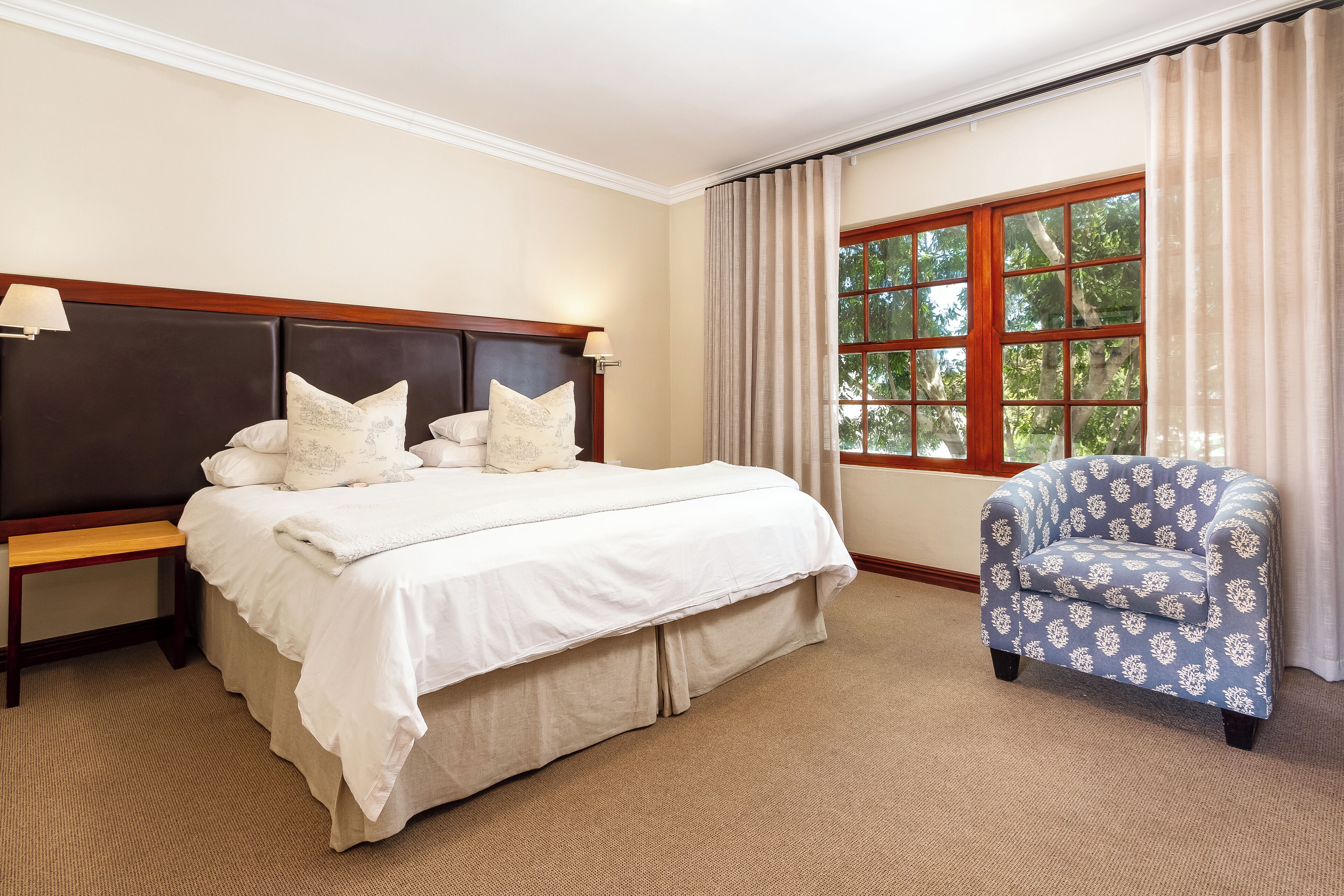 Noordhoek Village Hotel