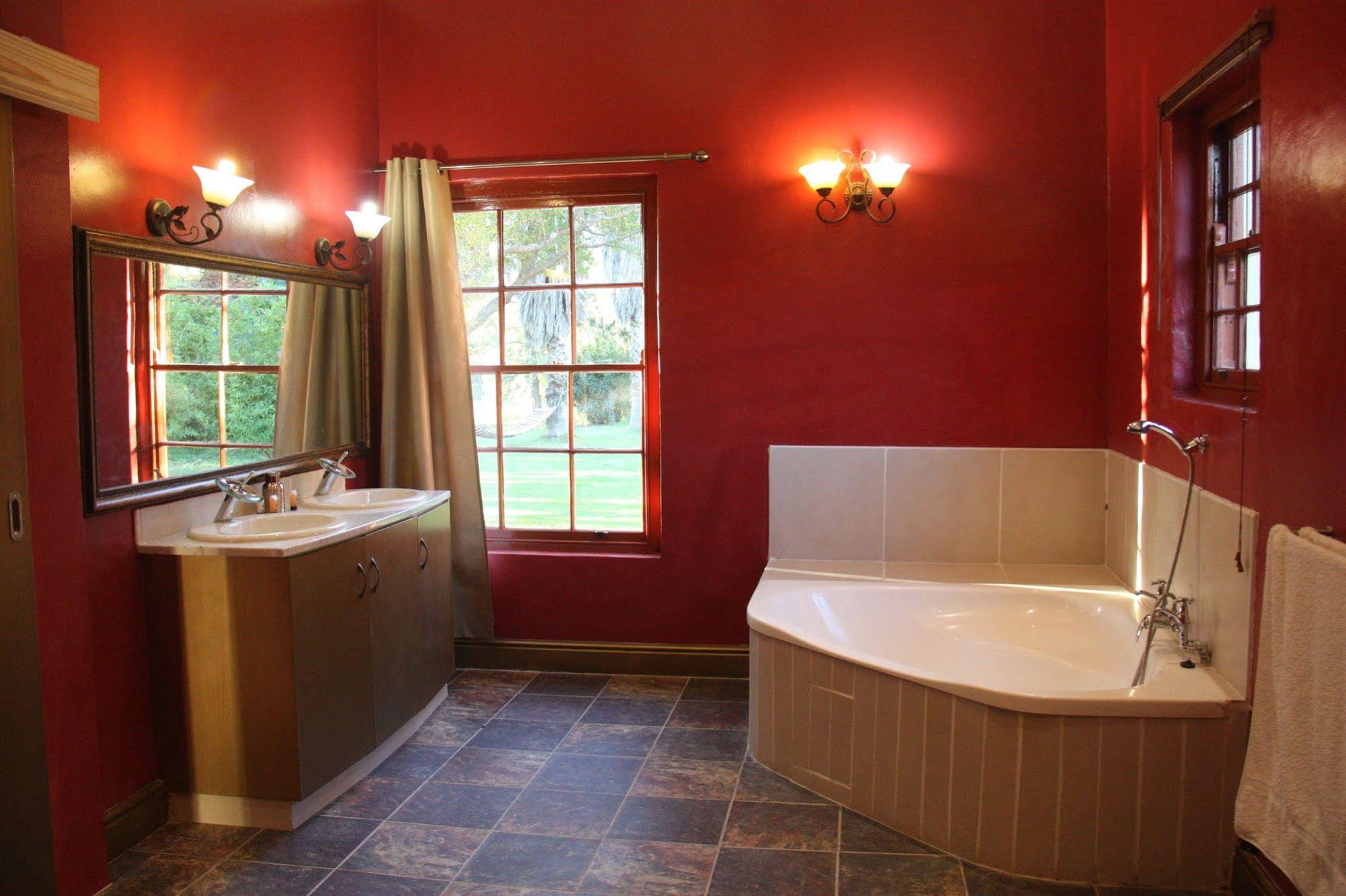 Calais Wine Estate Guesthouse
