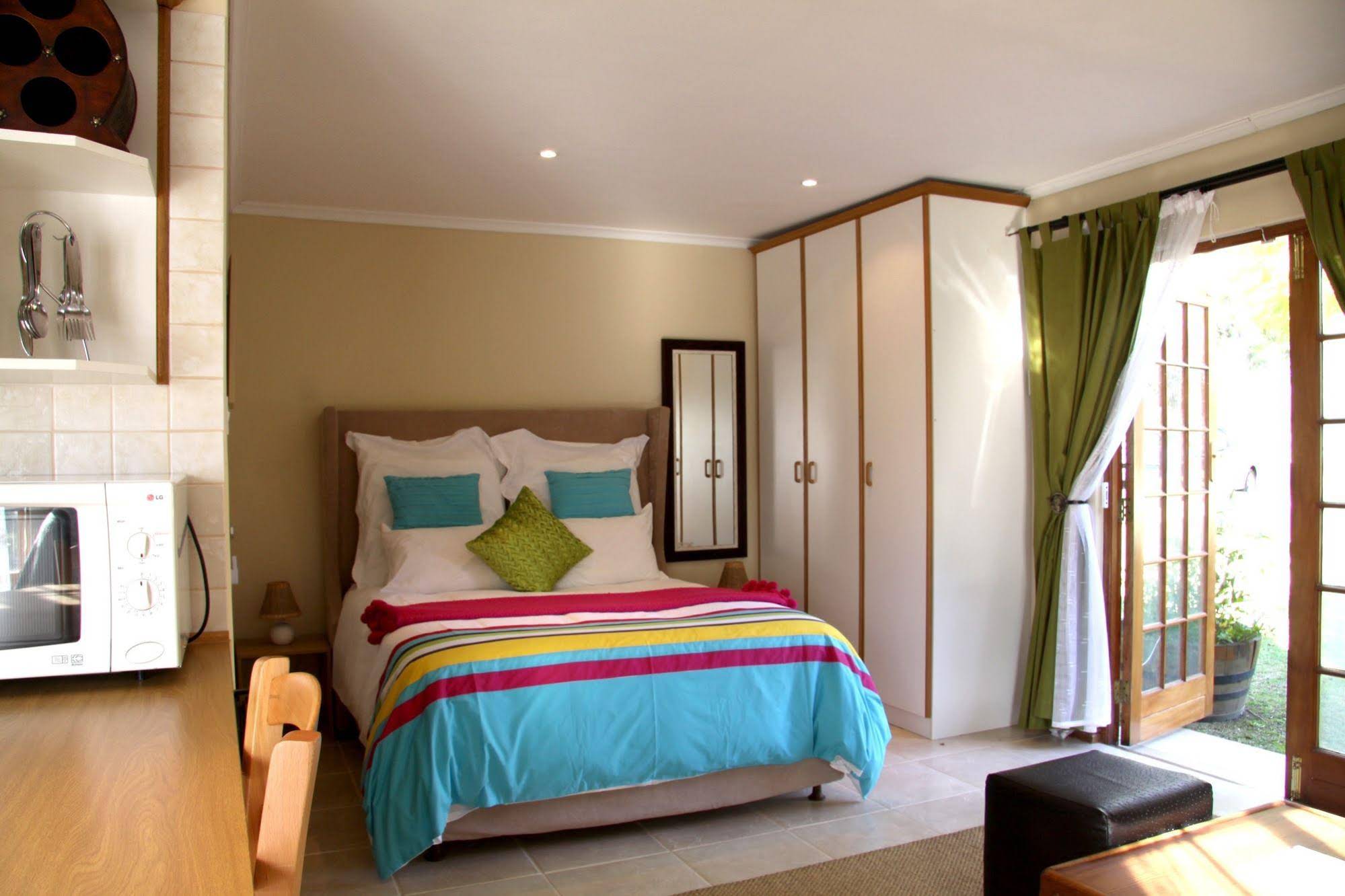 Calais Wine Estate Guesthouse