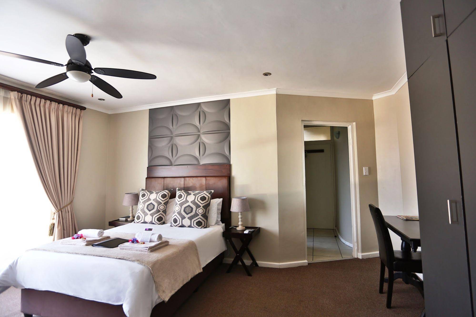 Plattekloof Lodge