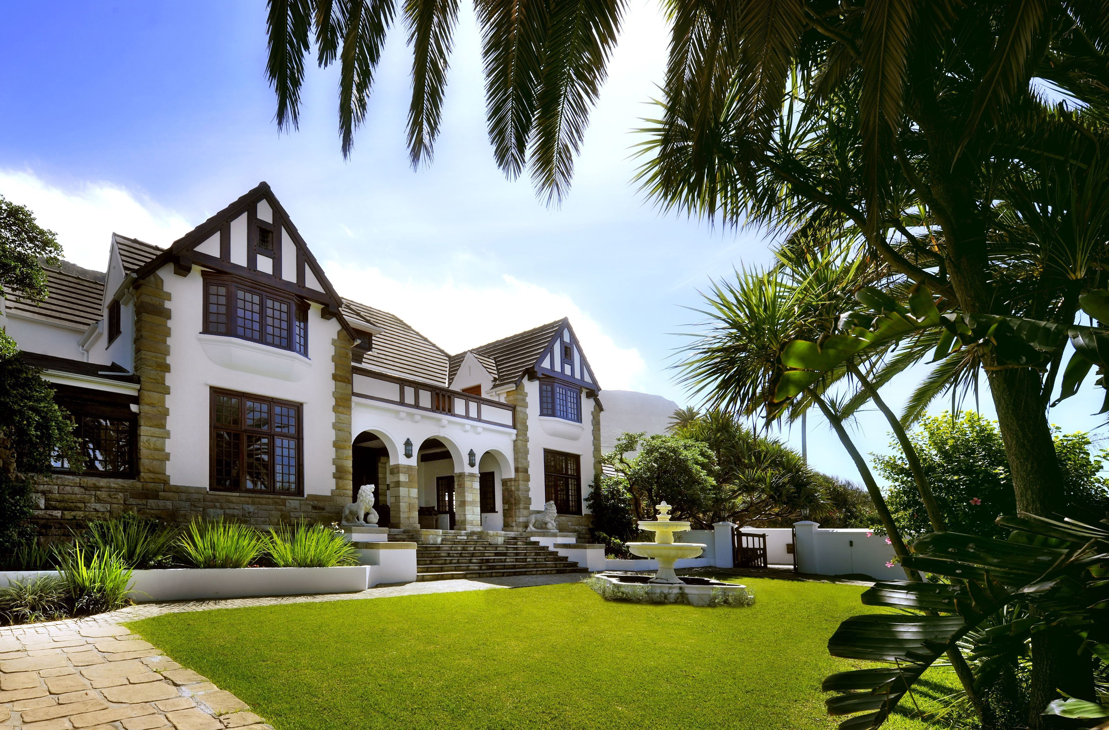 St. James Manor Guesthouse