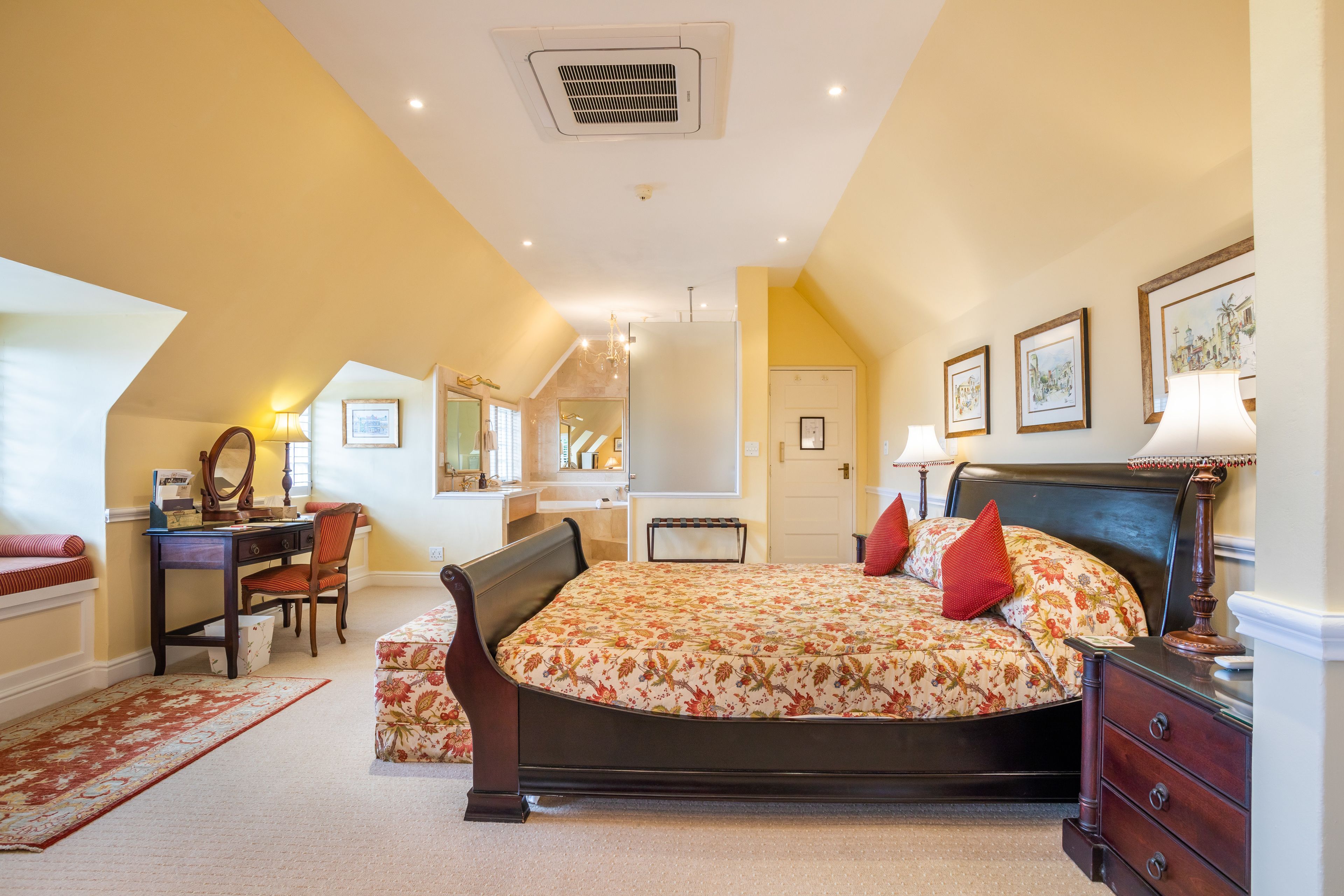 St. James Manor Guesthouse