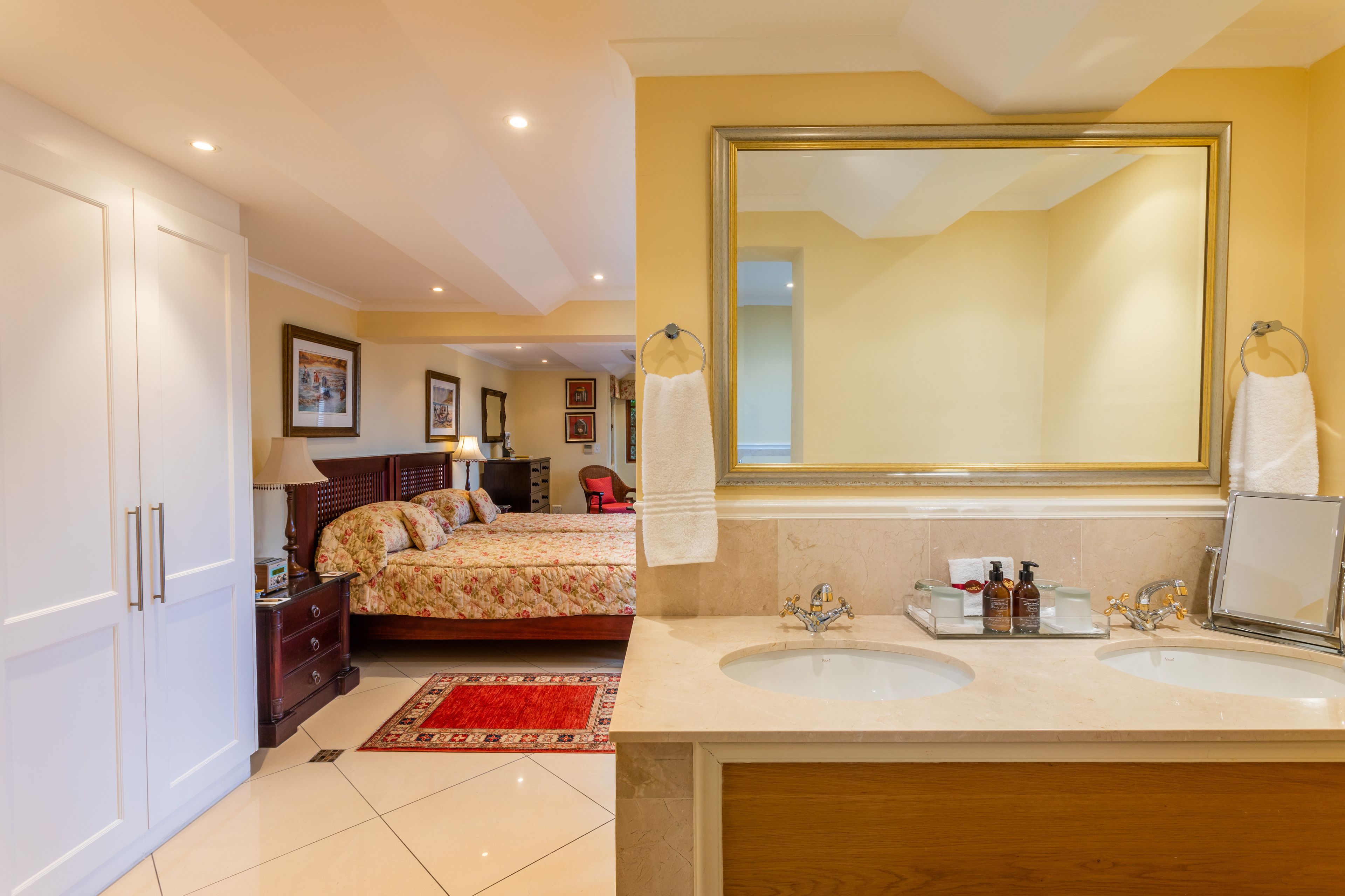 St. James Manor Guesthouse