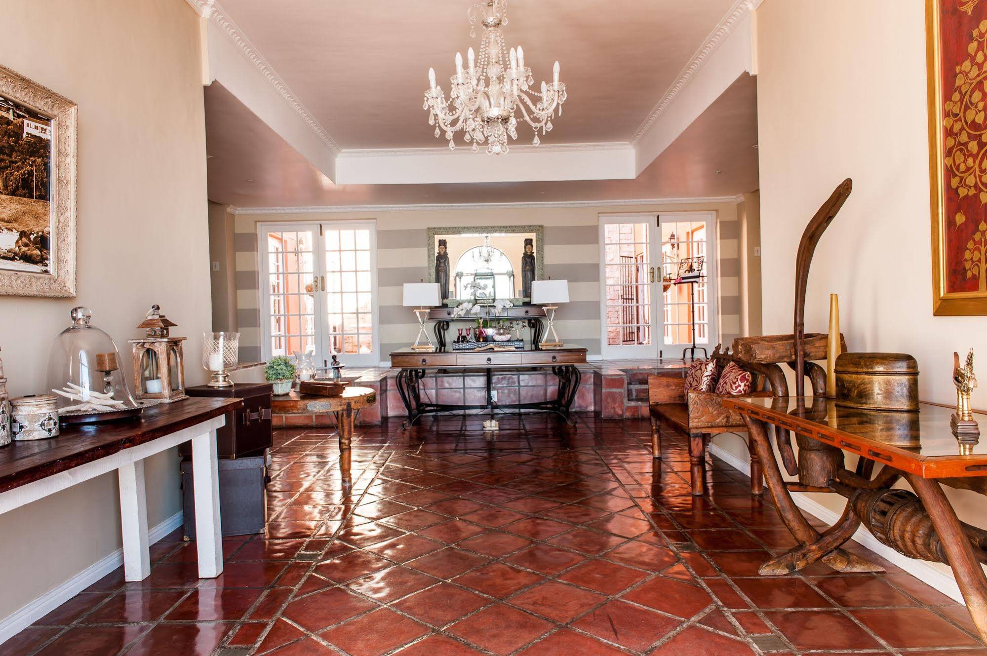 Whale View Manor Guesthouse