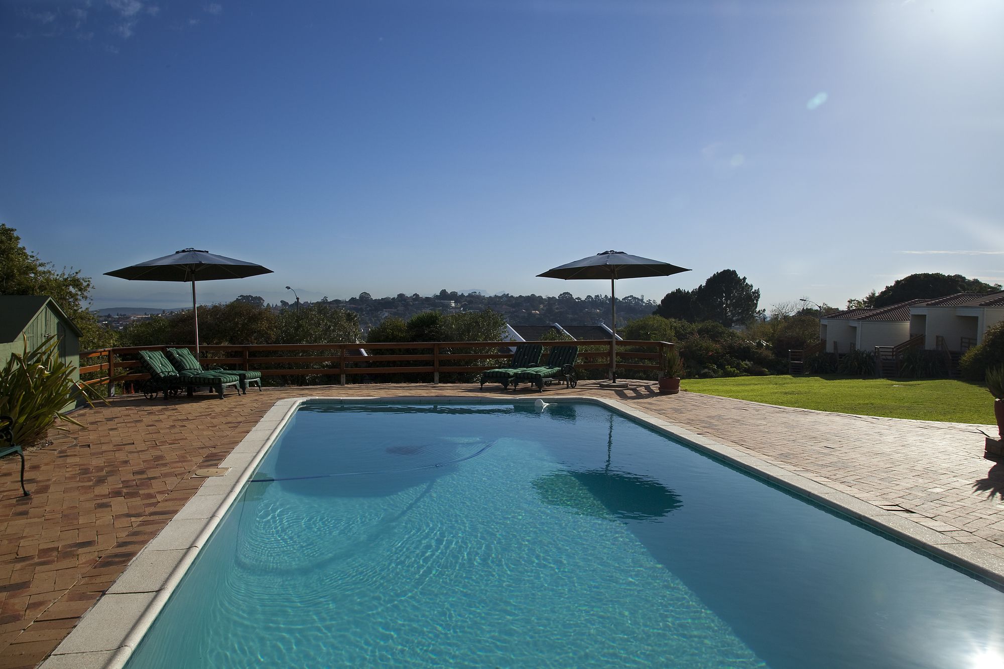 Aqua Vista Guest House