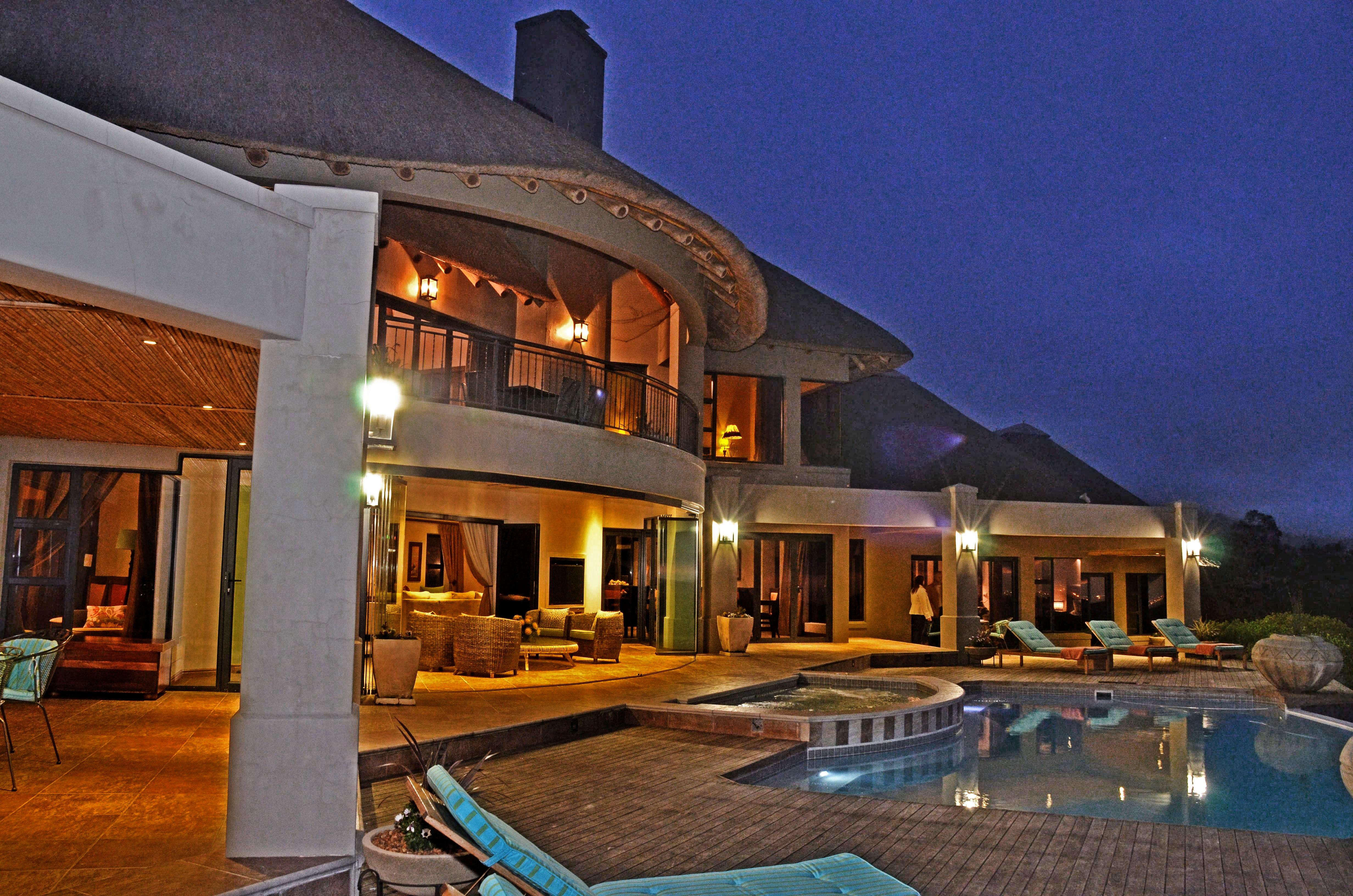 Bezweni Lodge