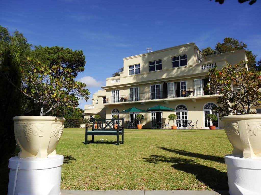 Helderview Hotel & Suites