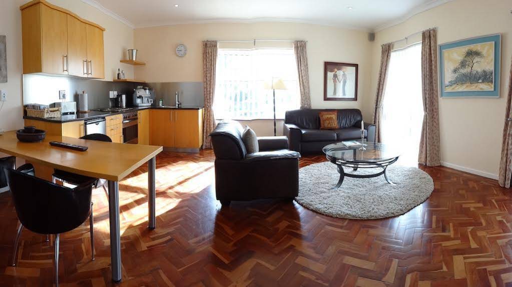 Helderview Hotel & Suites