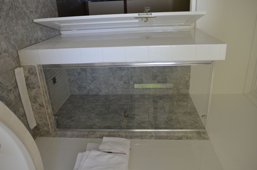 The Country Guest House