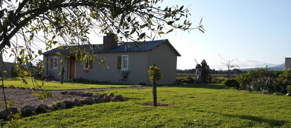 Seven Oaks Vineyard Cottages