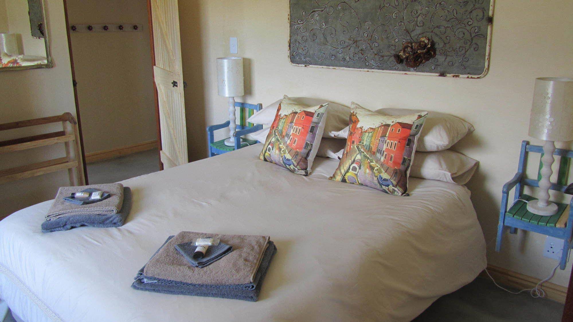 Seven Oaks Vineyard Cottages